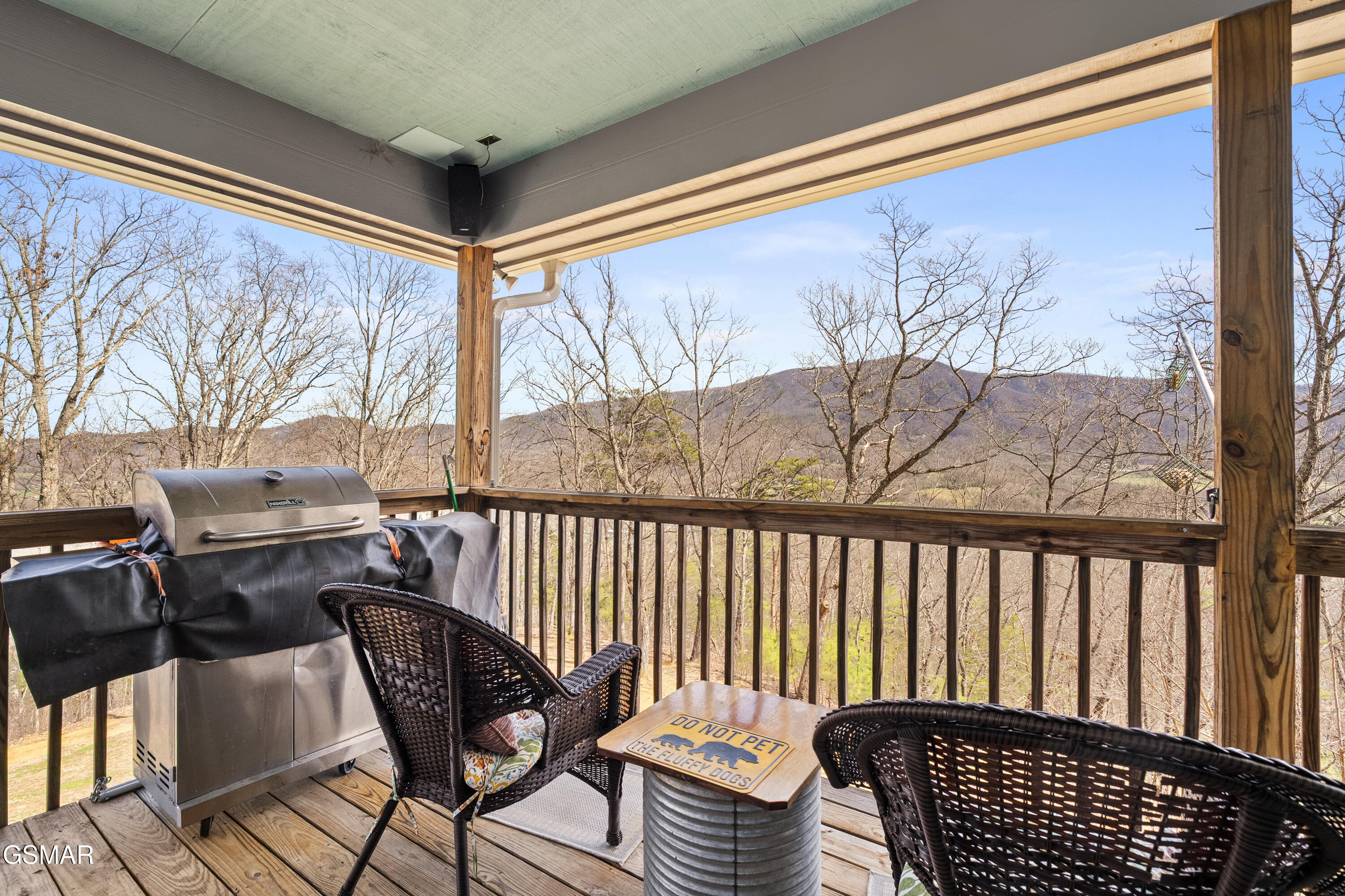 2932 Mockingbird Way Sevierville TN 37862