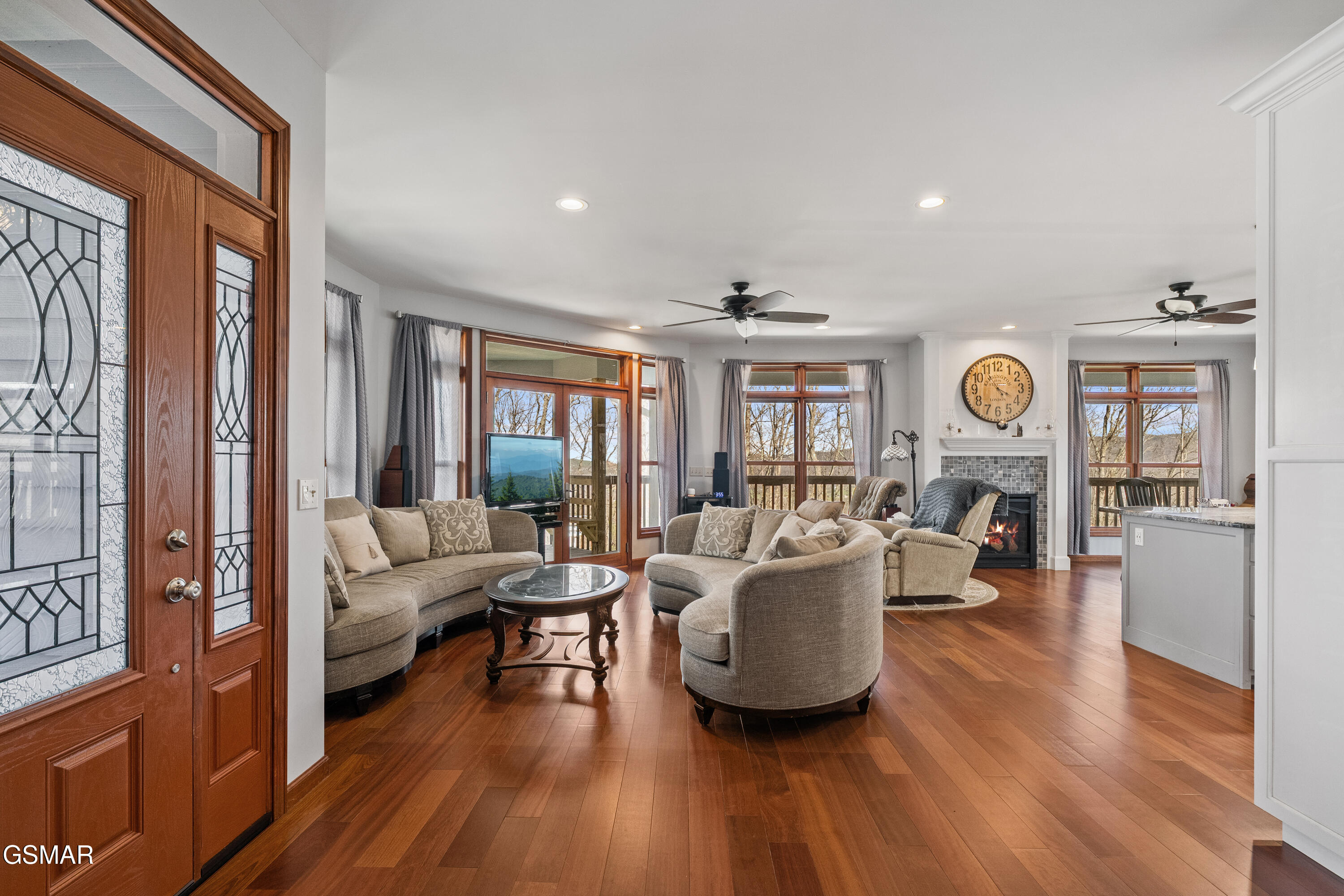 2932 Mockingbird Way Sevierville TN 37862
