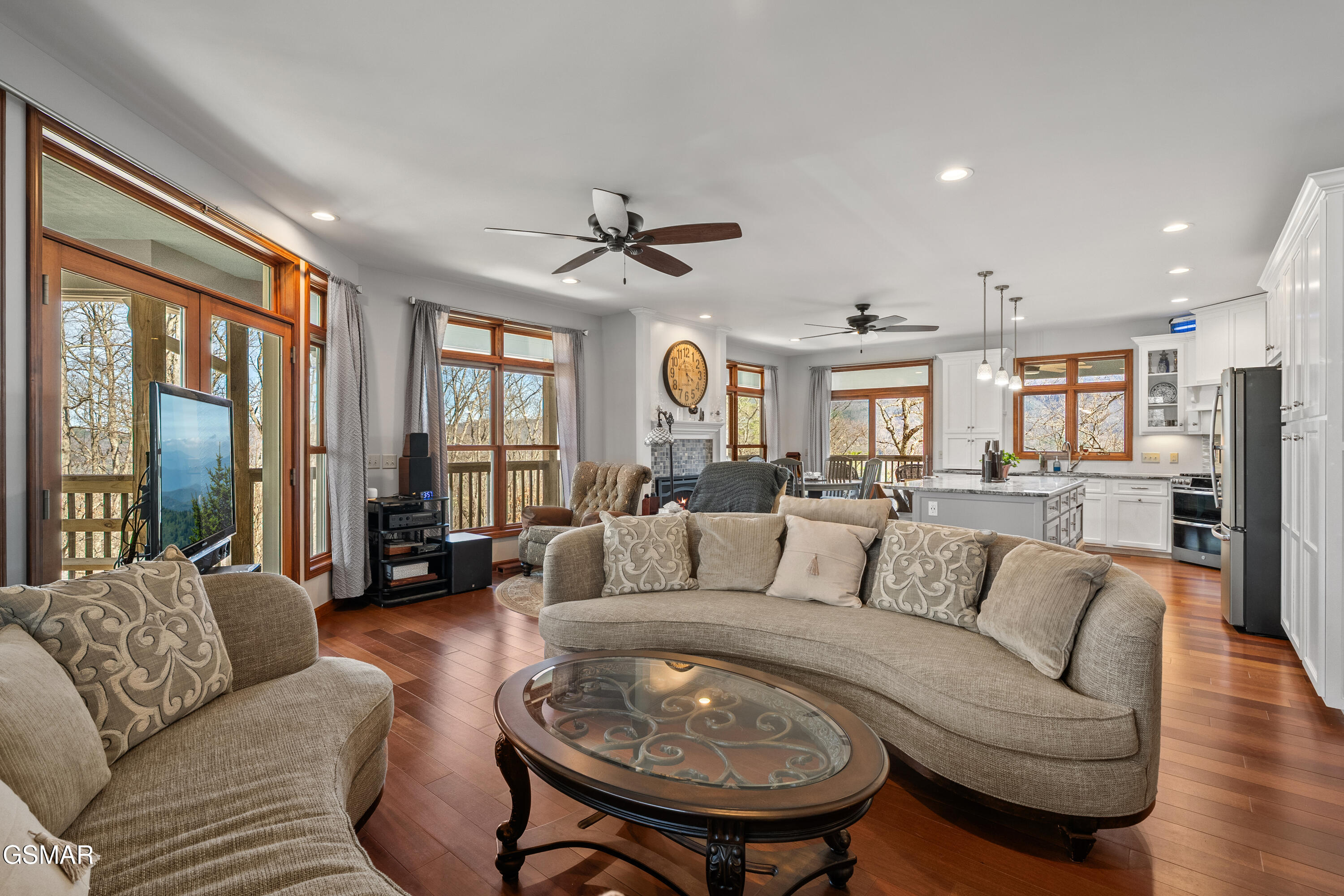 2932 Mockingbird Way Sevierville TN 37862