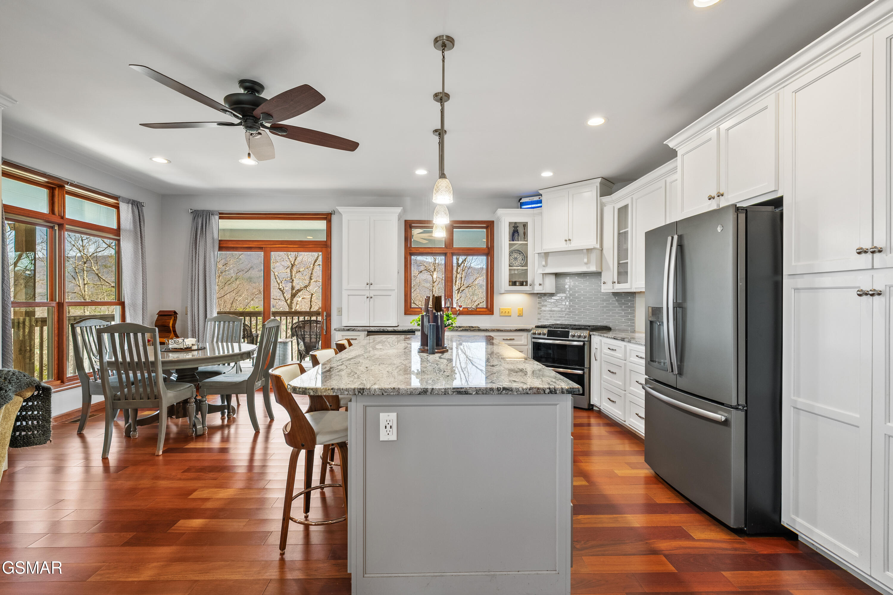 2932 Mockingbird Way Sevierville TN 37862