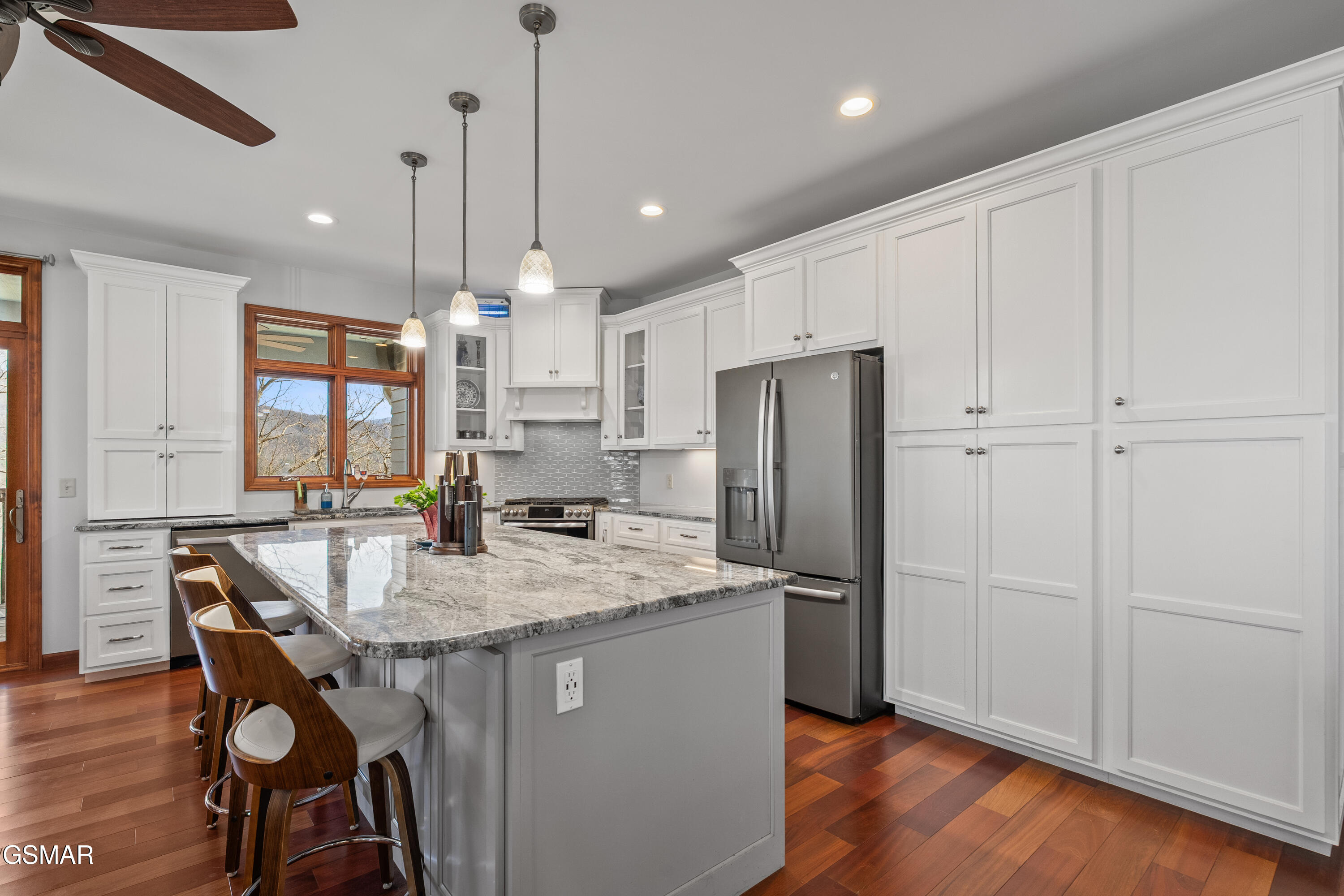 2932 Mockingbird Way Sevierville TN 37862