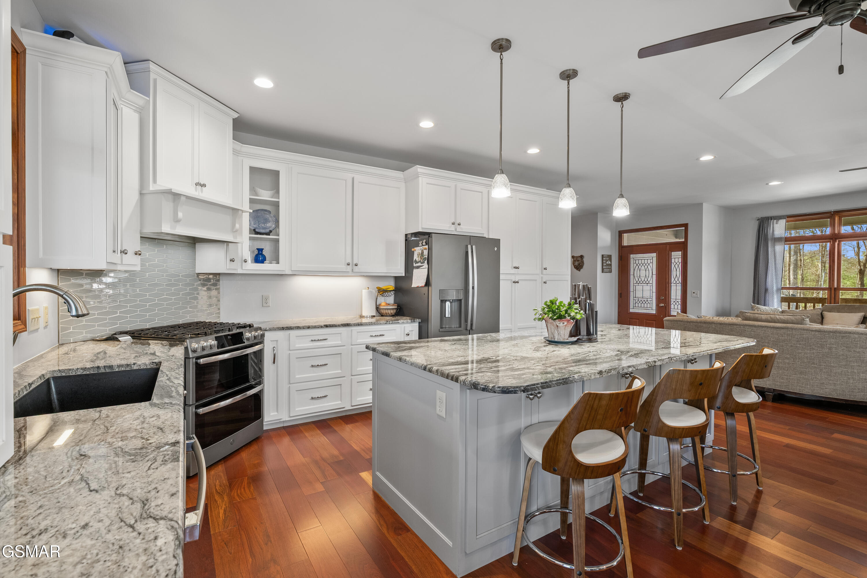 2932 Mockingbird Way Sevierville TN 37862