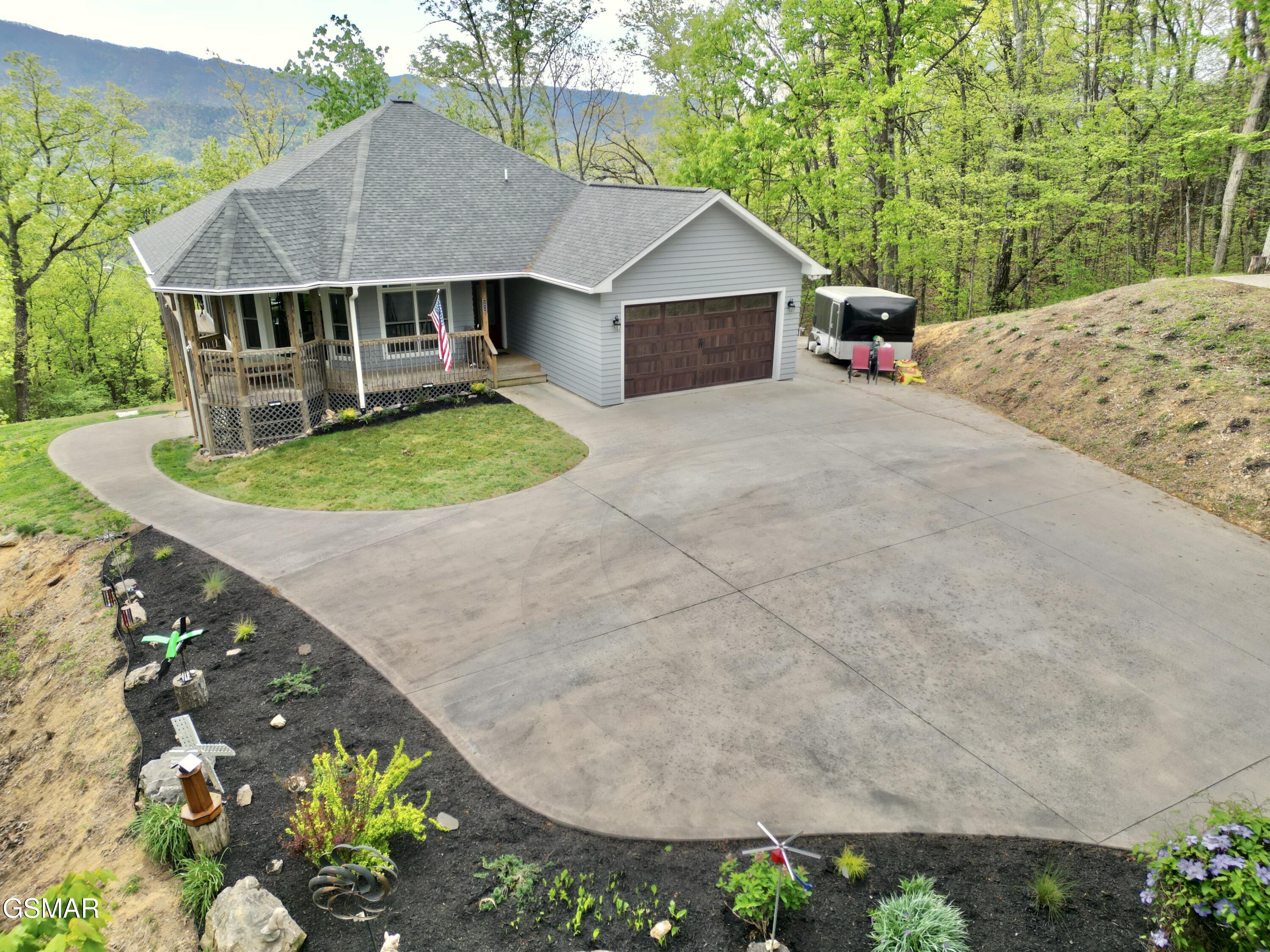 2932 Mockingbird Way Sevierville TN 37862