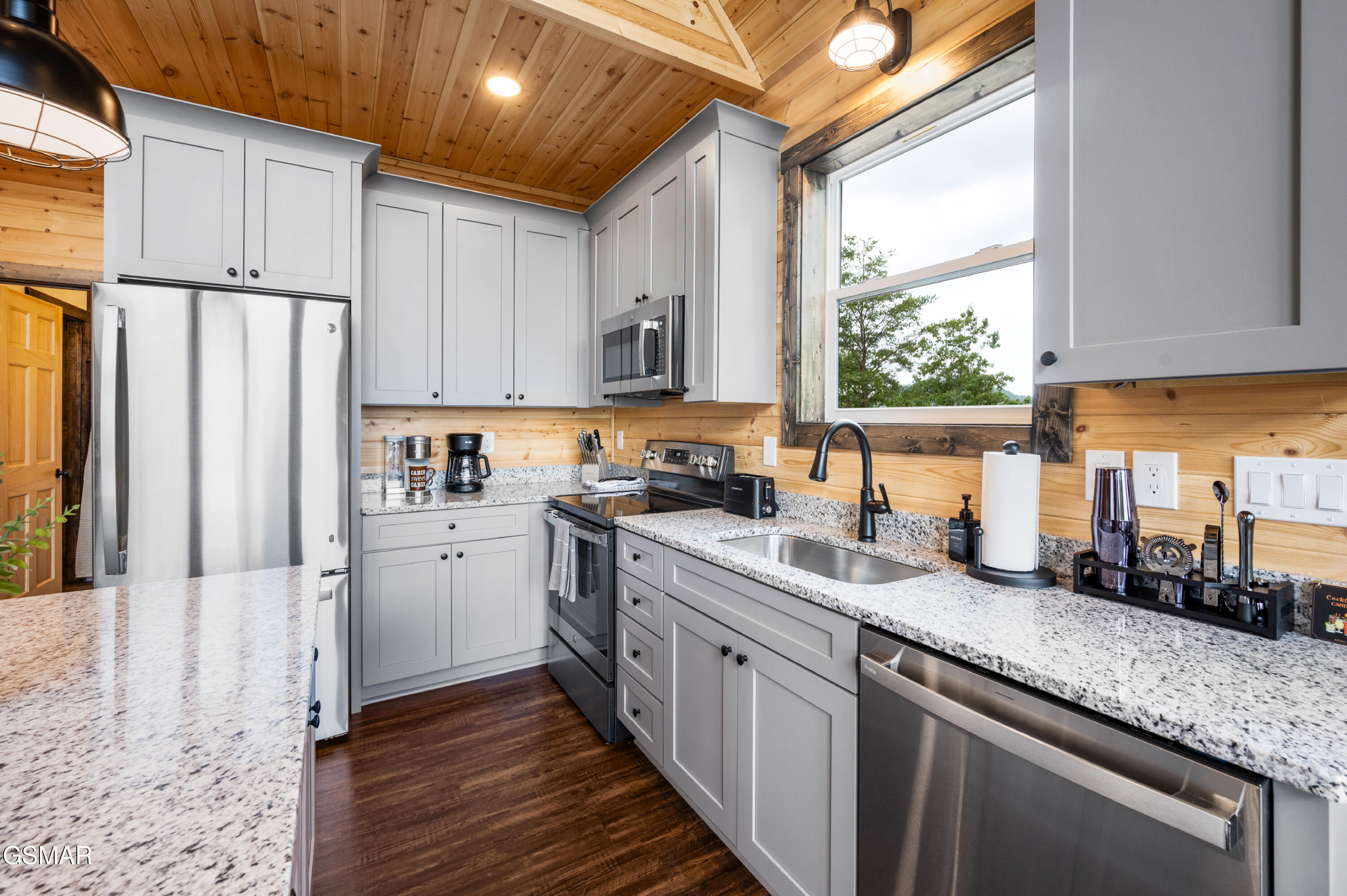 1874 Natures Lane Sevierville TN 37862