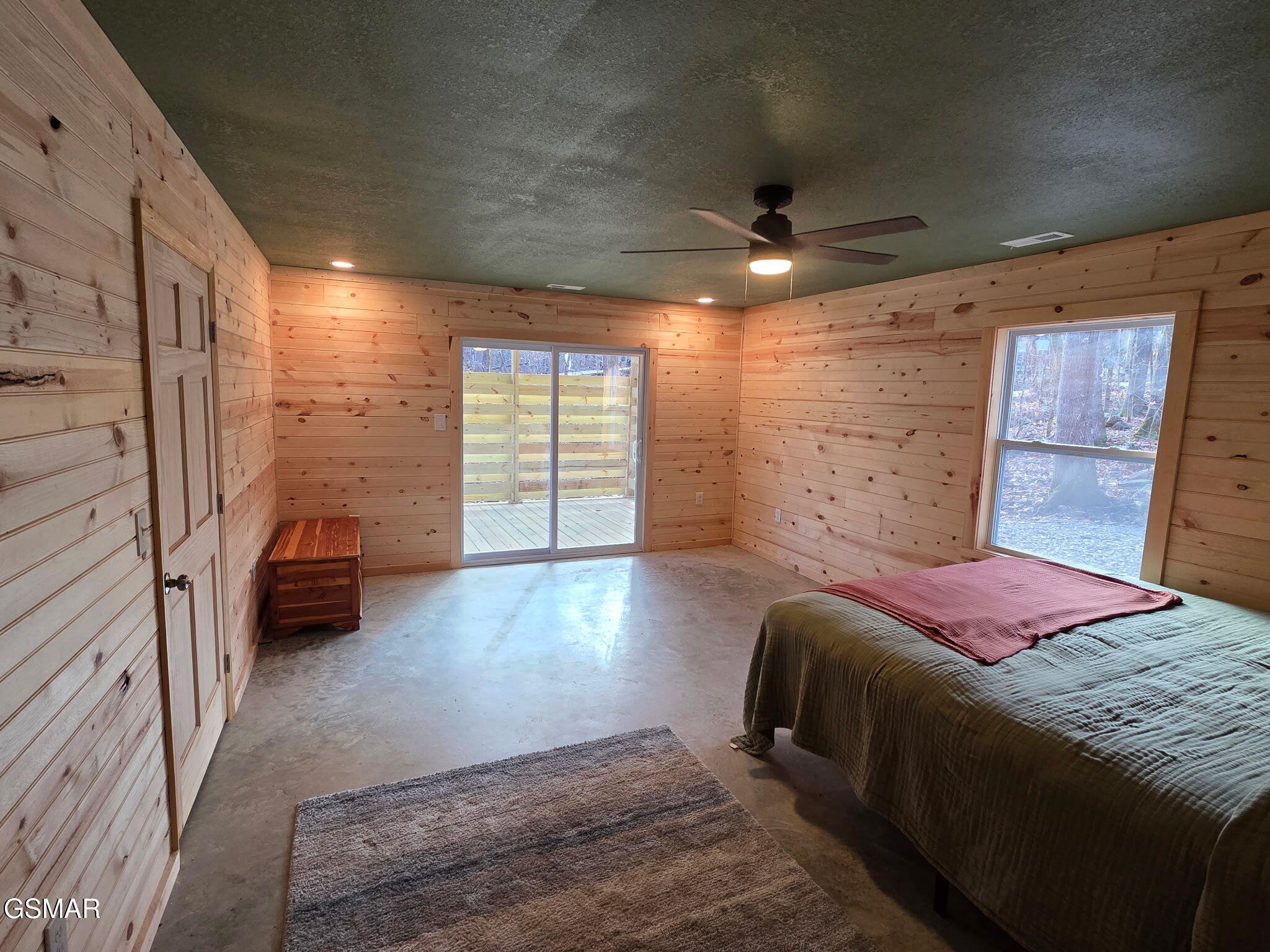 1827 Old Chilhowee Loop Seymour TN 37865