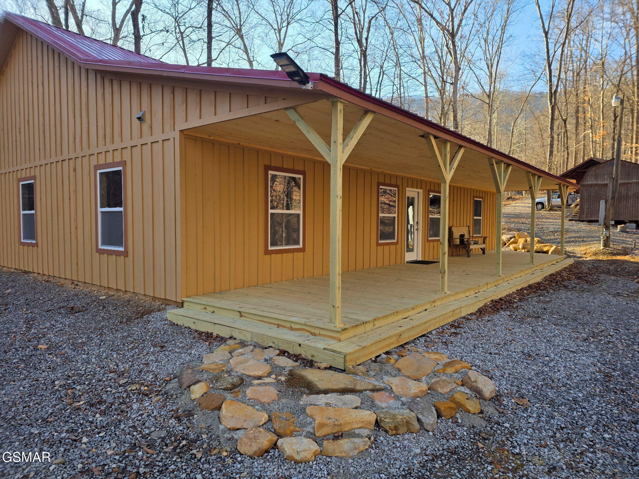 1827 Old Chilhowee Loop Seymour TN 37865