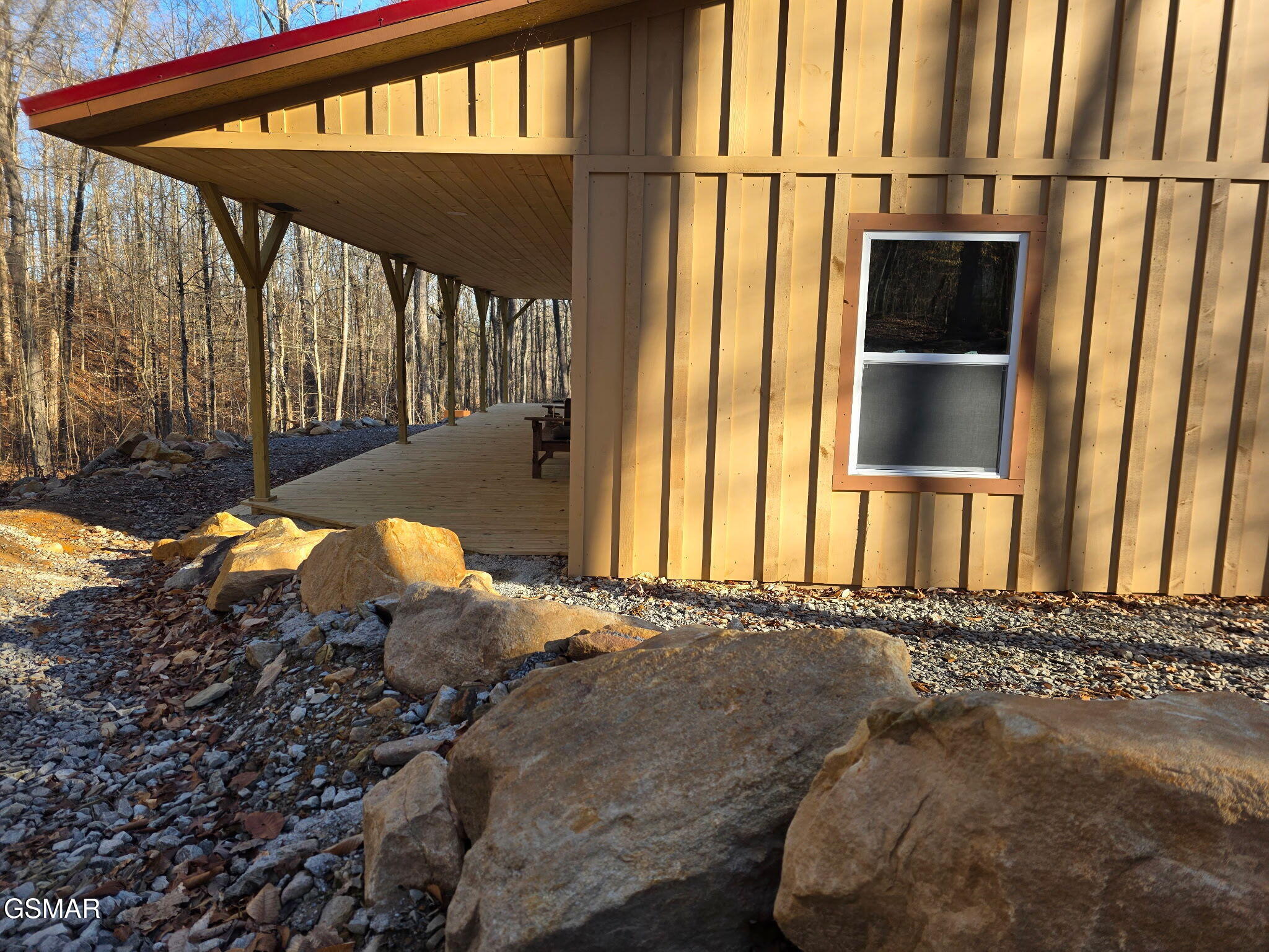 1827 Old Chilhowee Loop Seymour TN 37865