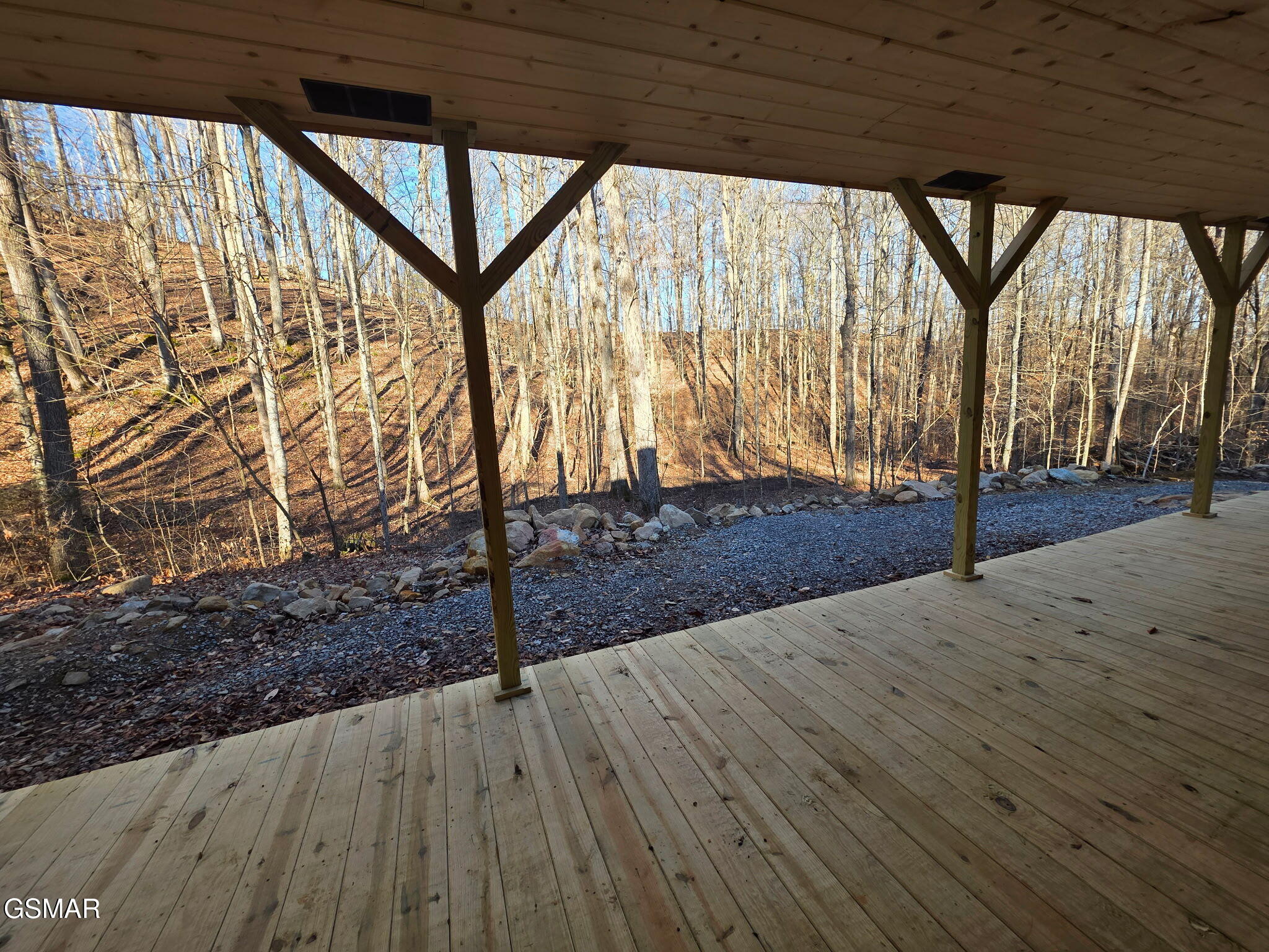 1827 Old Chilhowee Loop Seymour TN 37865