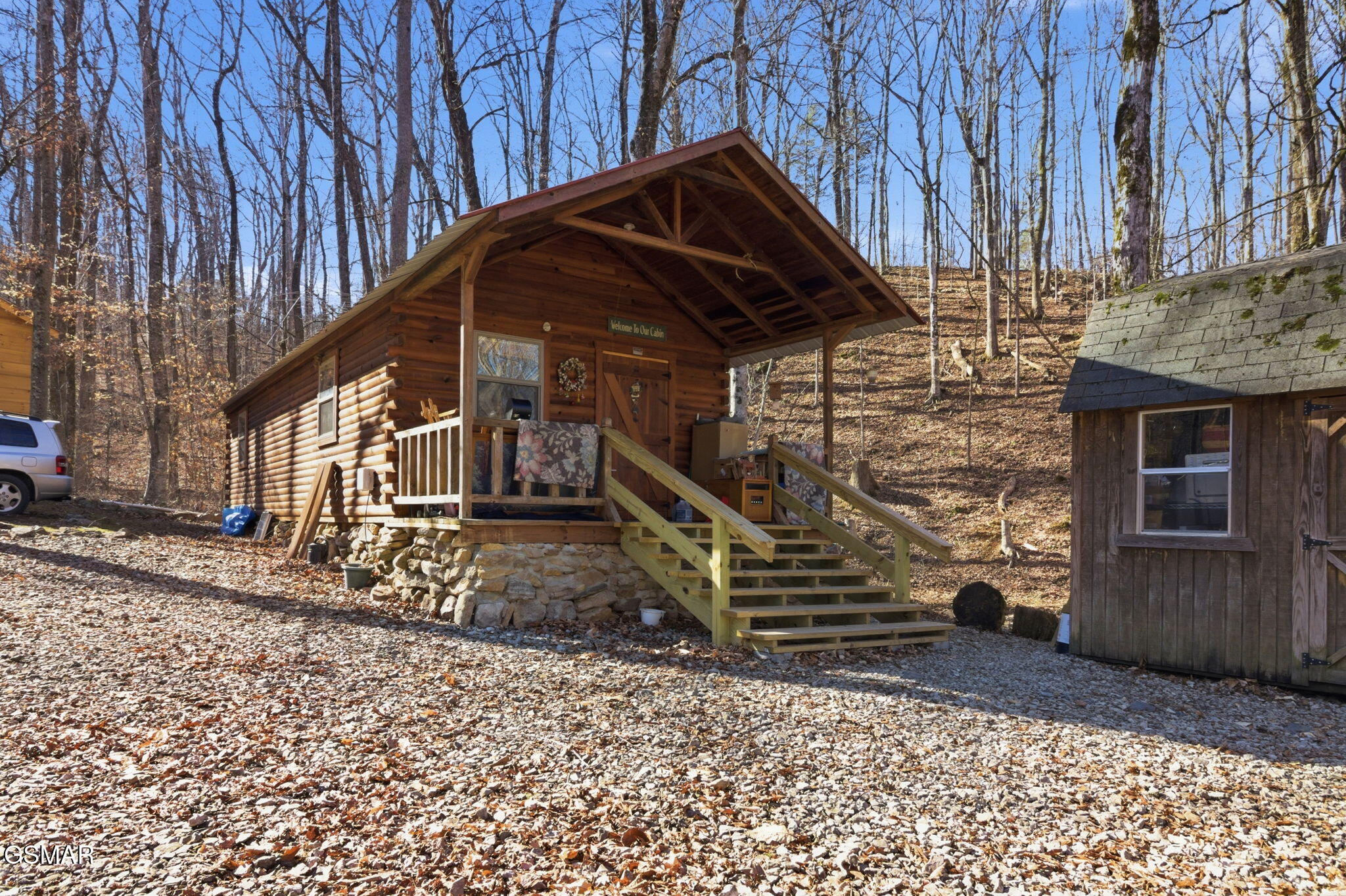 1827 Old Chilhowee Loop Seymour TN 37865