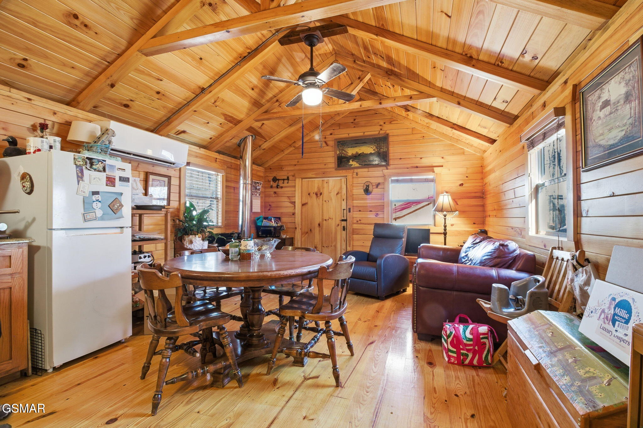 1827 Old Chilhowee Loop Seymour TN 37865