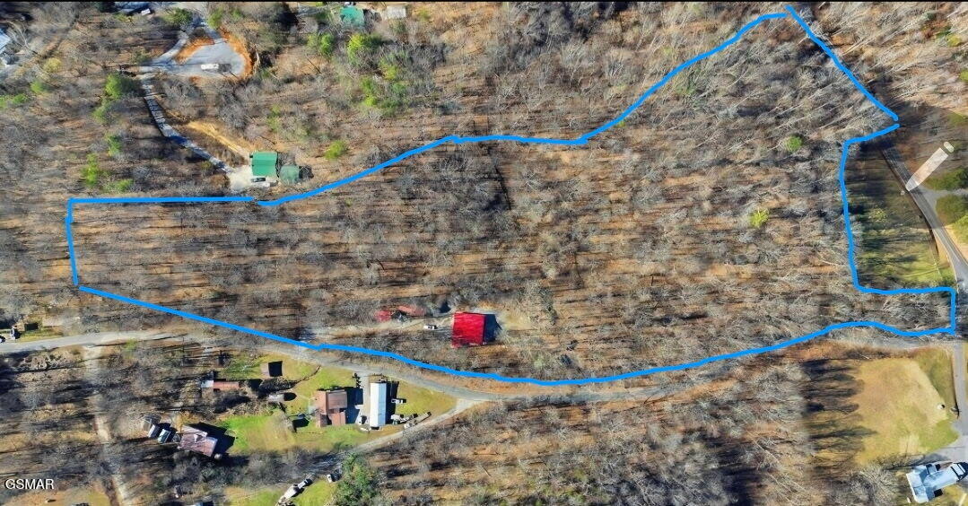 1827 Old Chilhowee Loop Seymour TN 37865