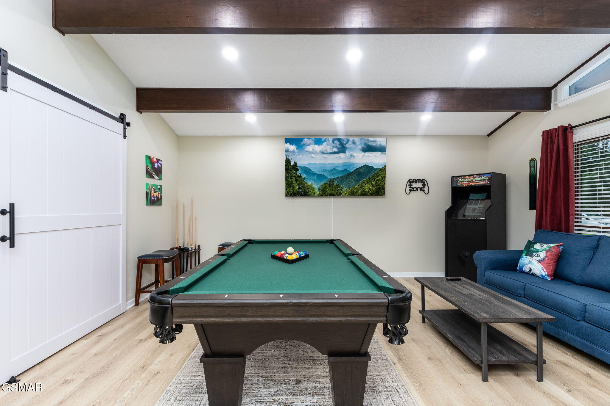 525 S Asbury Drive Pigeon Forge TN 37863