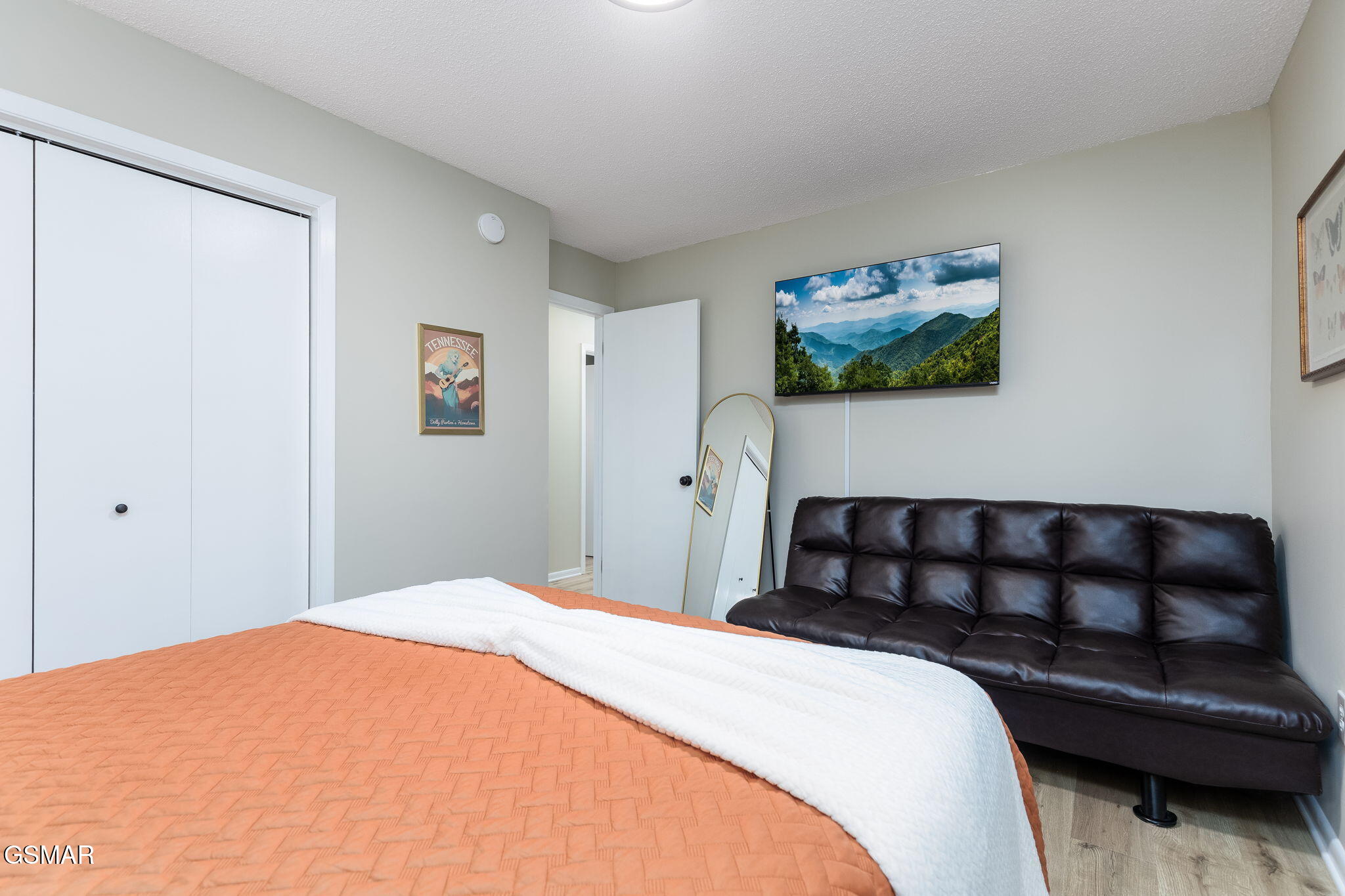 525 S Asbury Drive Pigeon Forge TN 37863