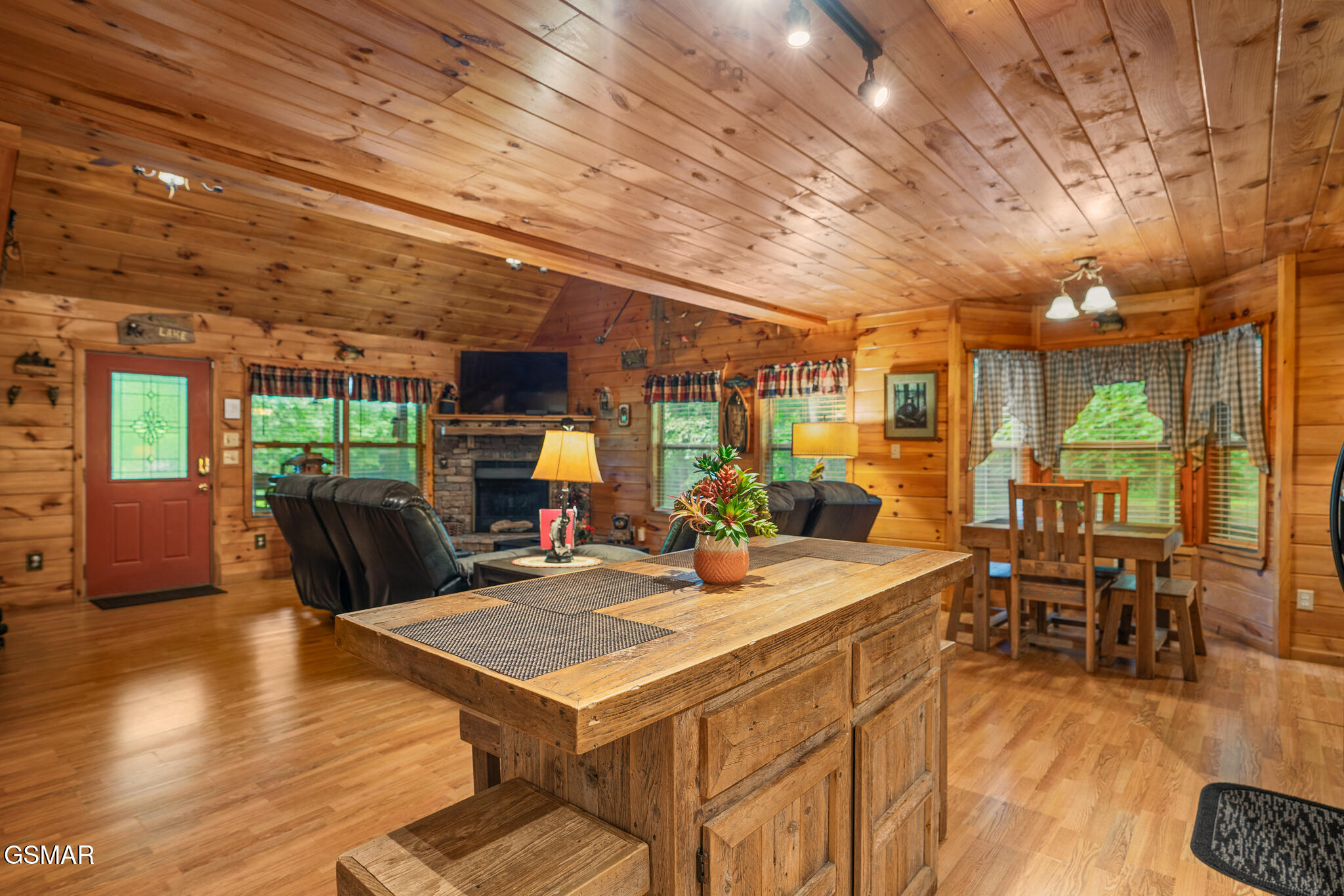 3905 Fern Brook Way Sevierville TN 37862