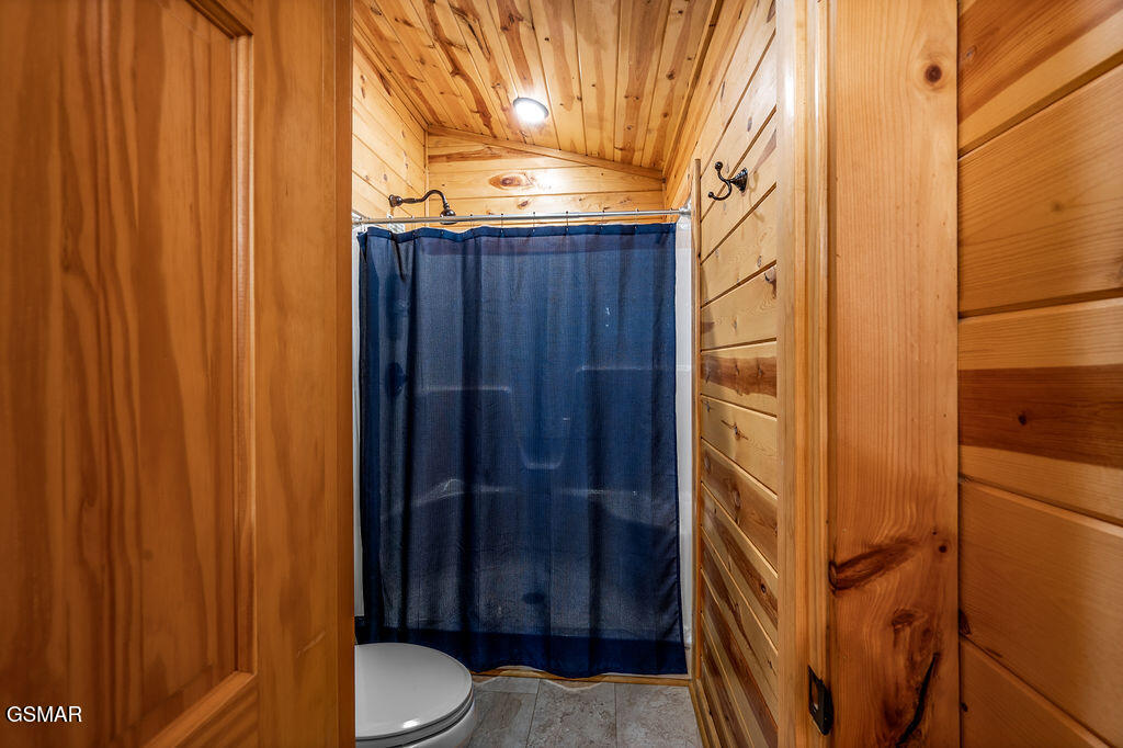 1032 Twin Oaks Road Gatlinburg TN 37738