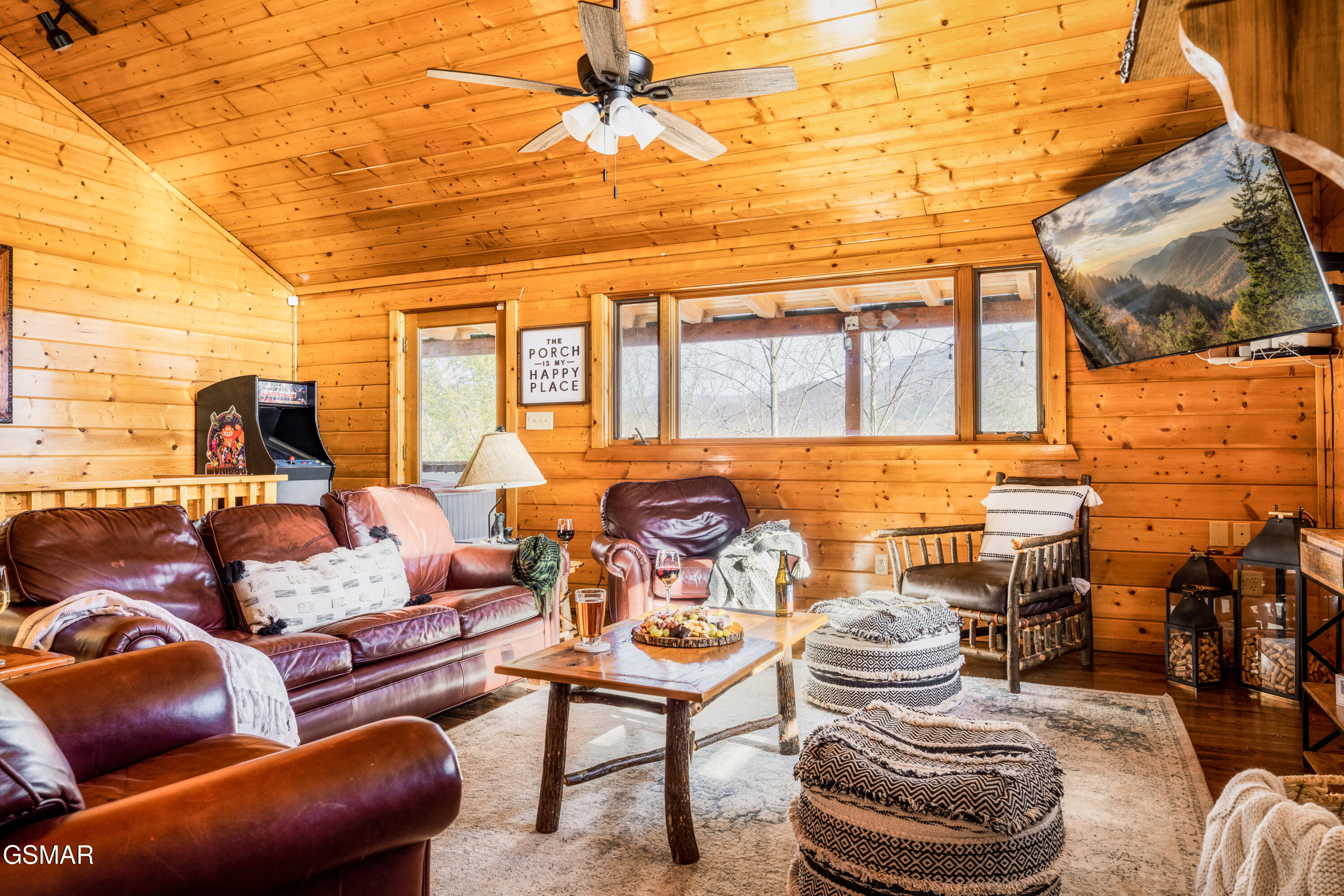 438 Ridgeline Way Gatlinburg TN 37738