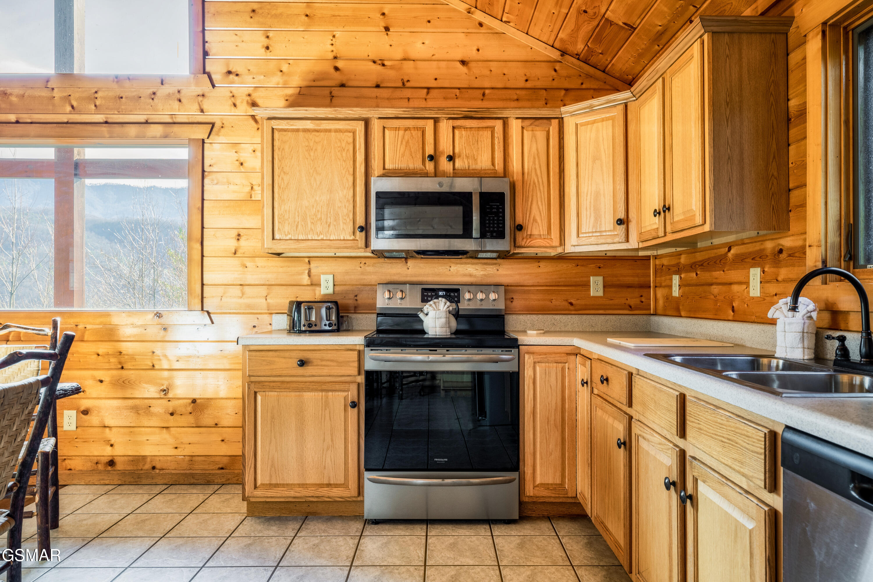 438 Ridgeline Way Gatlinburg TN 37738