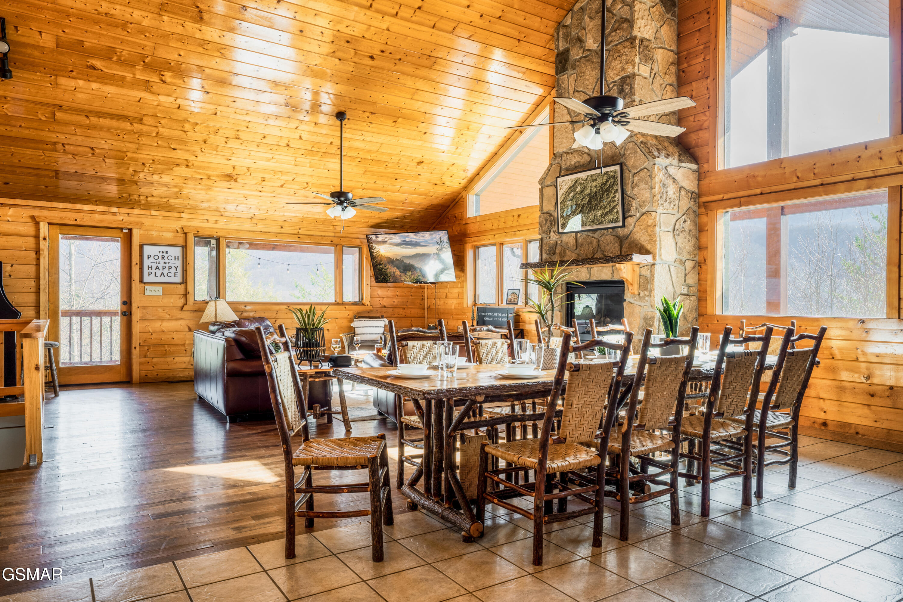 438 Ridgeline Way Gatlinburg TN 37738