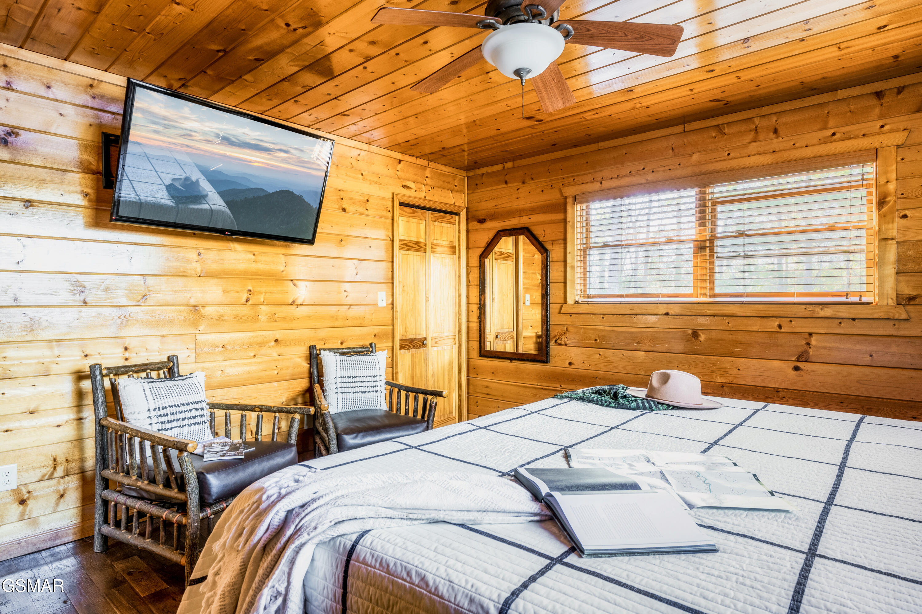 438 Ridgeline Way Gatlinburg TN 37738