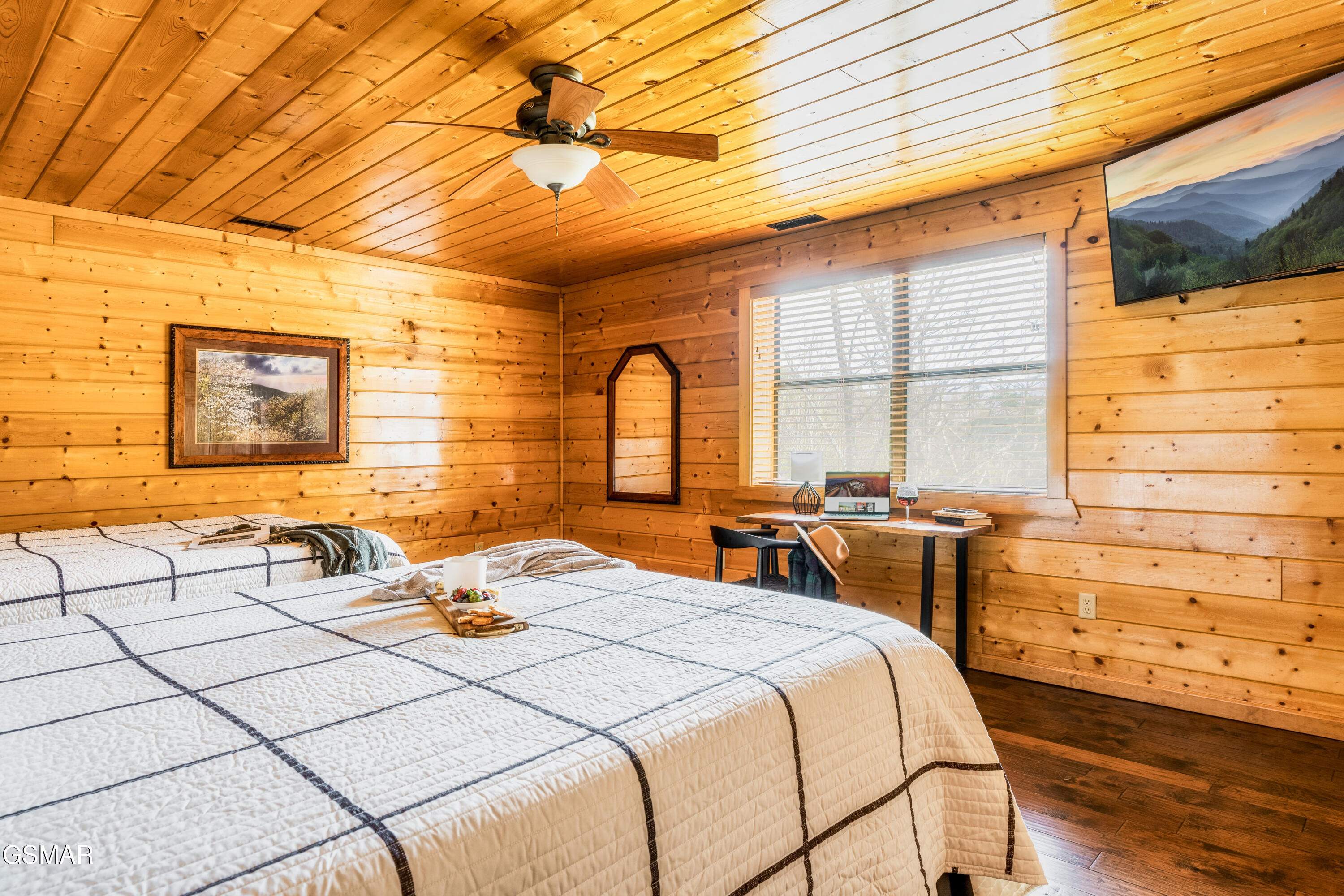 438 Ridgeline Way Gatlinburg TN 37738