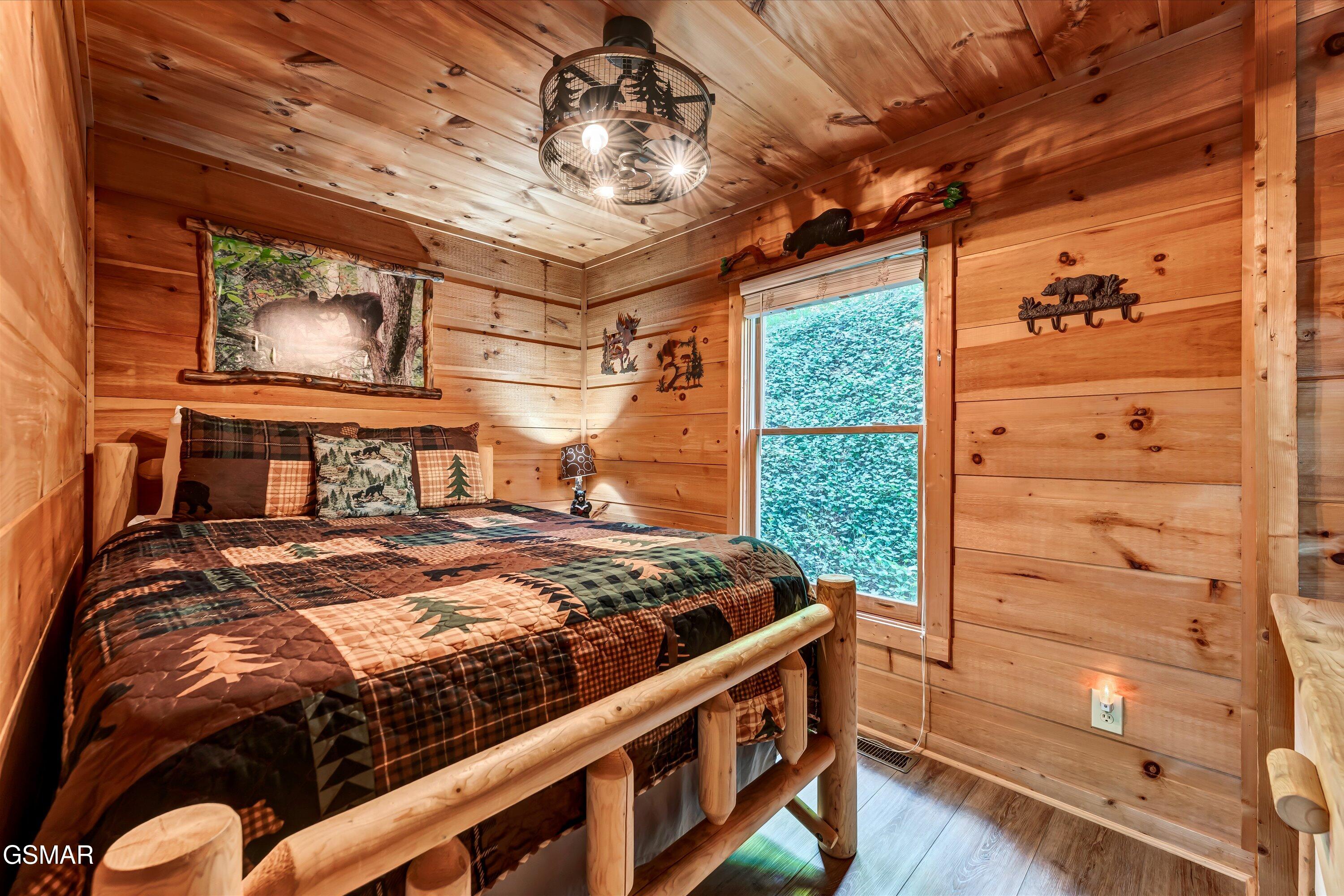 1031 Elm Circle Sevierville TN 37876