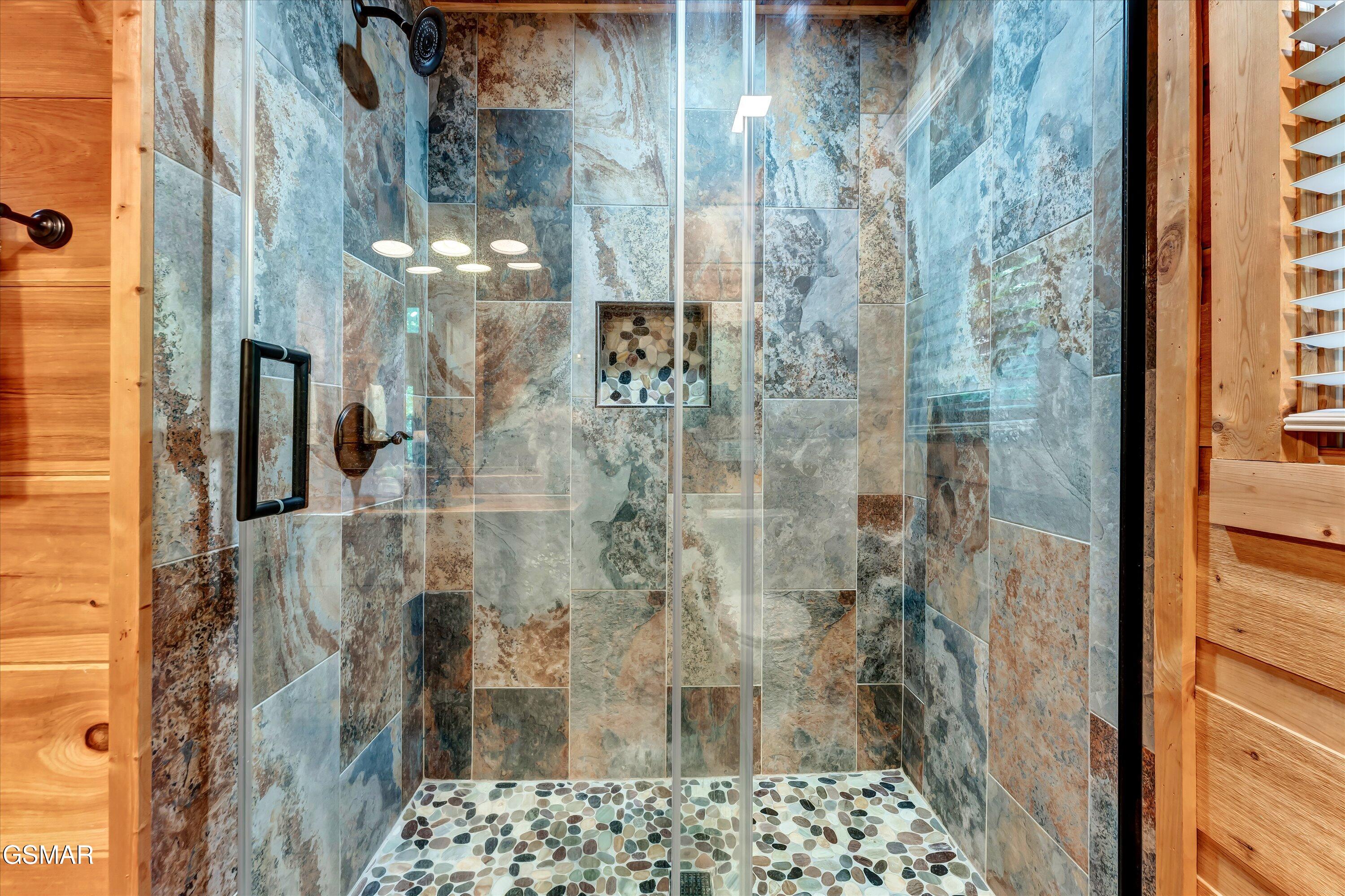 1031 Elm Circle Sevierville TN 37876