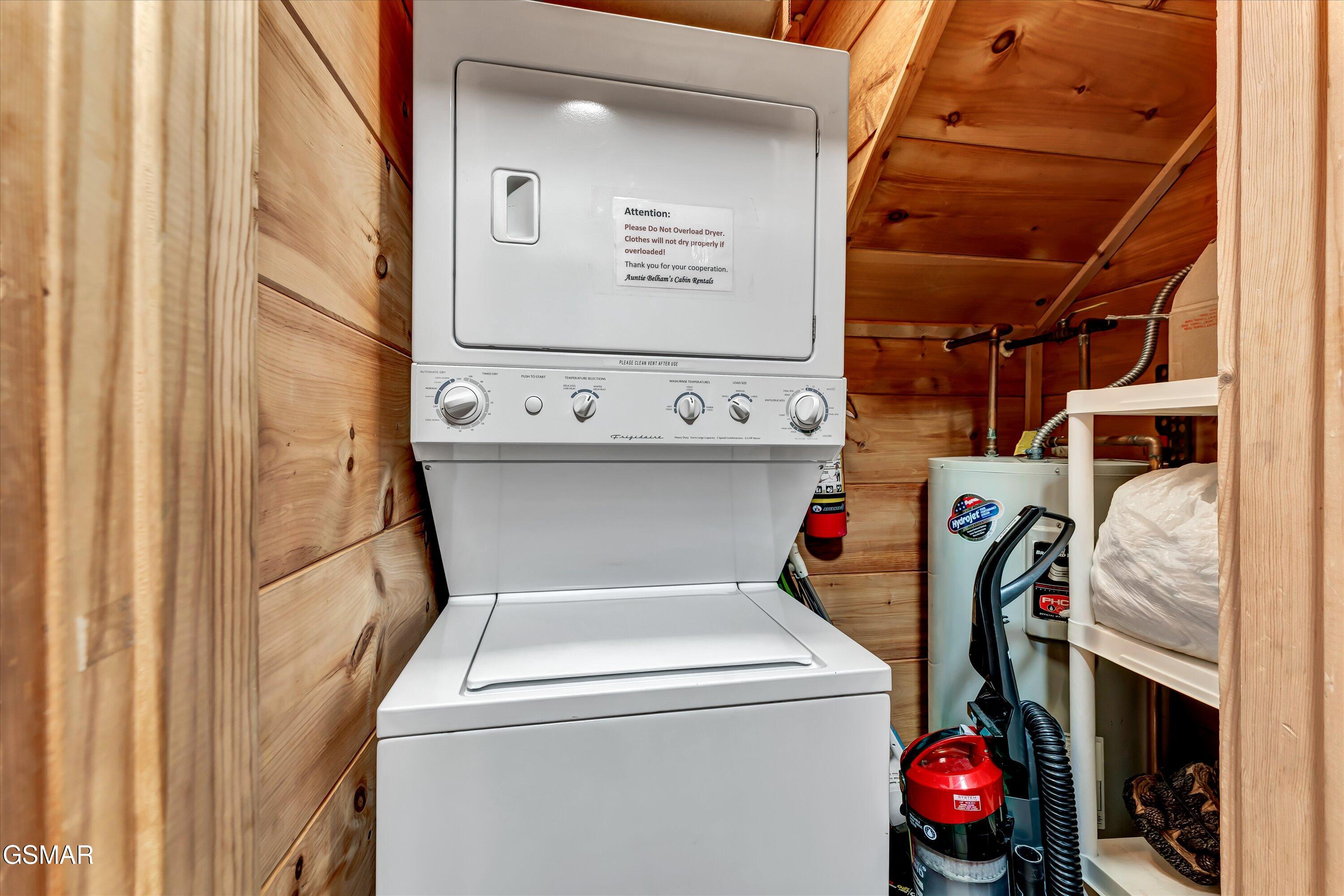 1031 Elm Circle Sevierville TN 37876