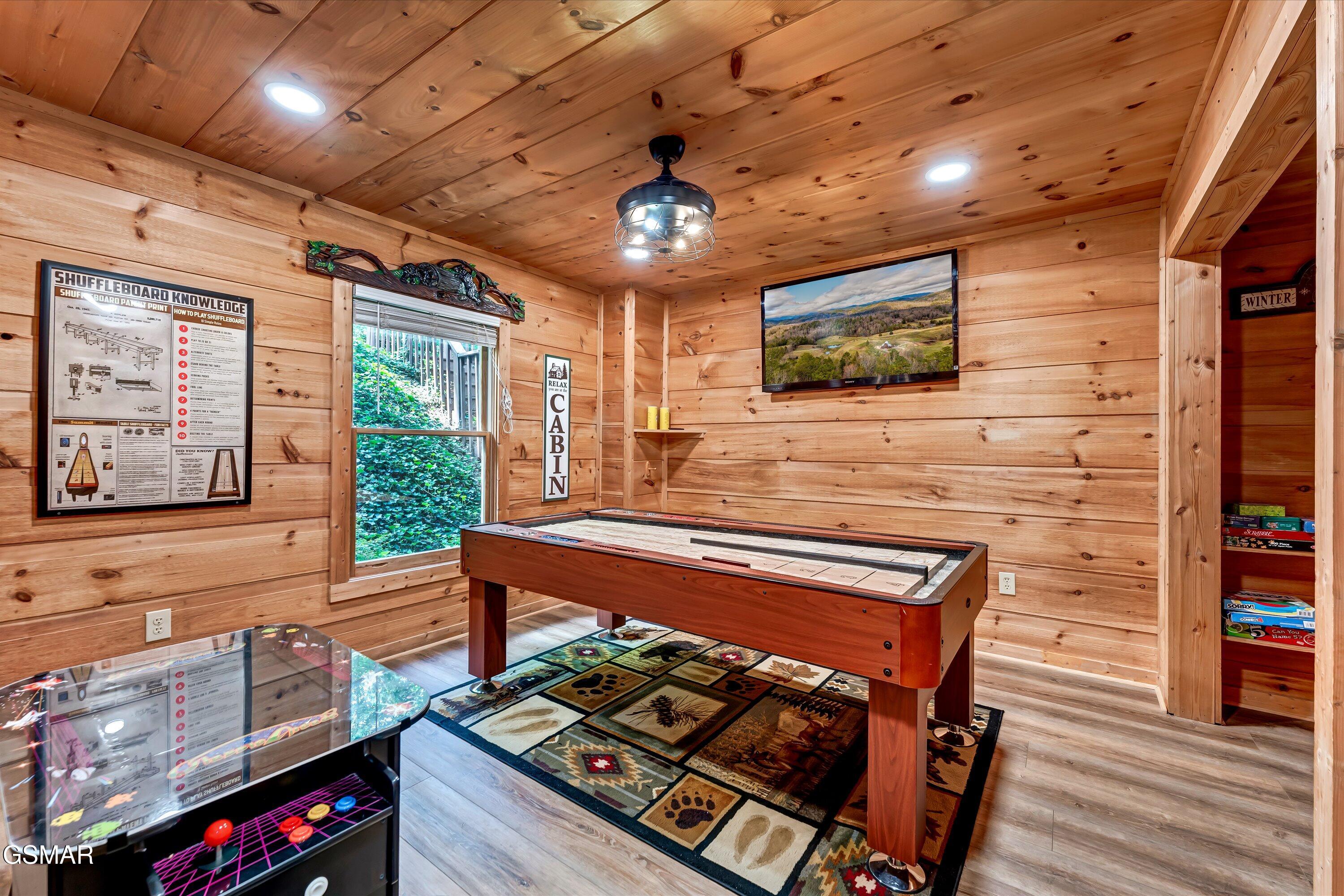 1031 Elm Circle Sevierville TN 37876