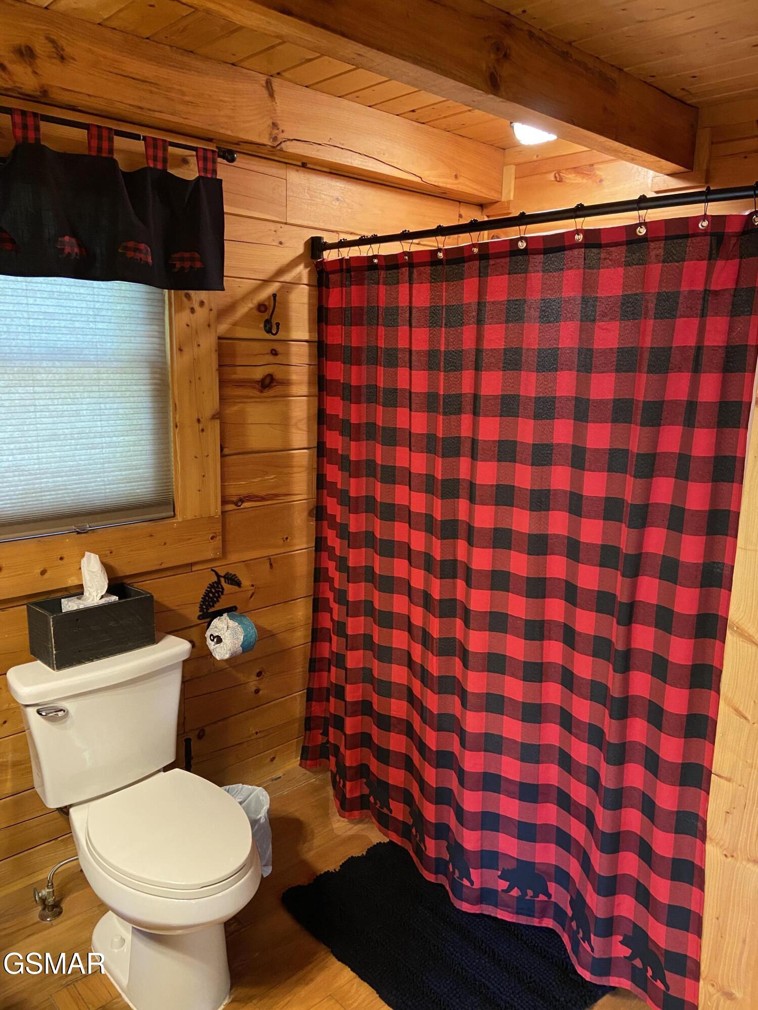 2245 Beach Front Drive Sevierville TN 37876