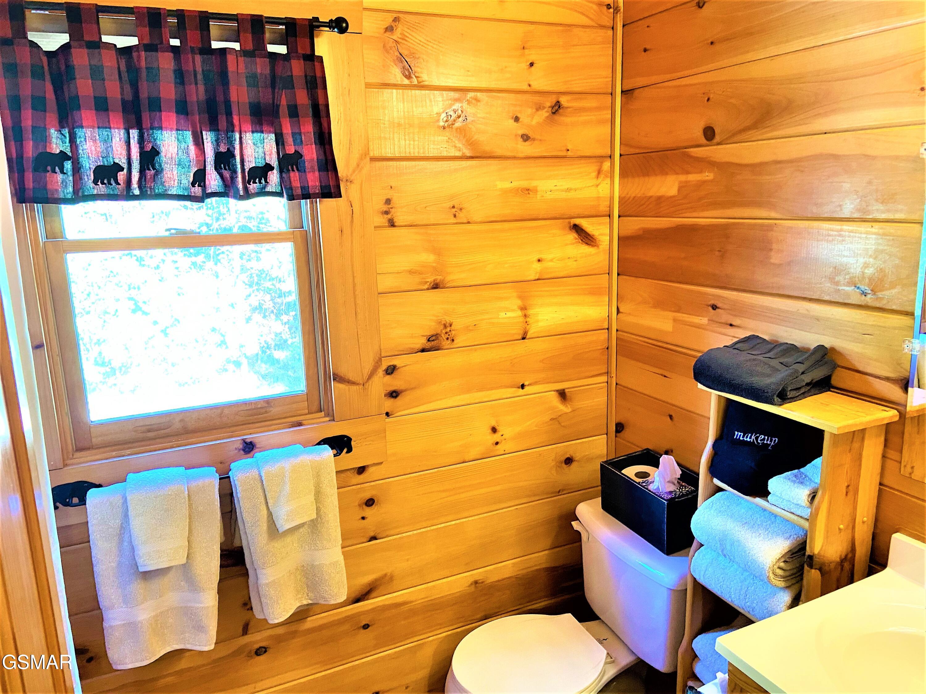 2245 Beach Front Drive Sevierville TN 37876