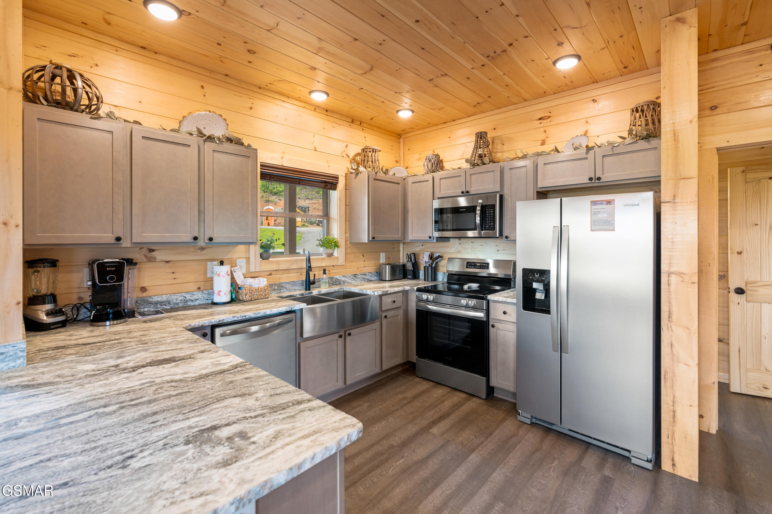 812 Peak Lp Way Pigeon Forge TN 37862
