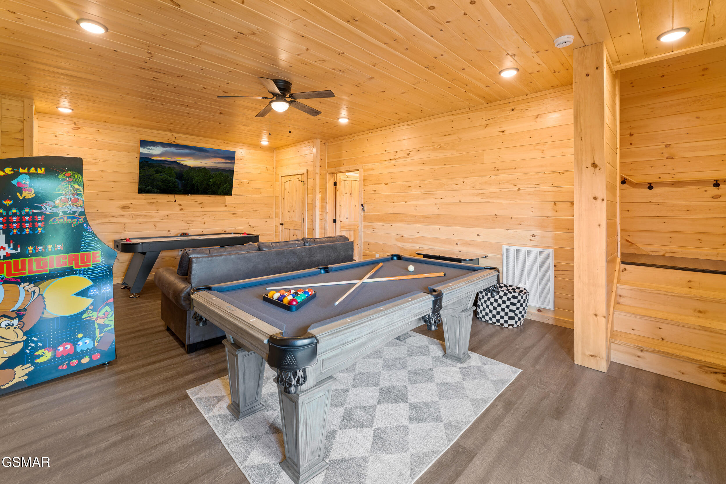 812 Peak Lp Way Pigeon Forge TN 37862