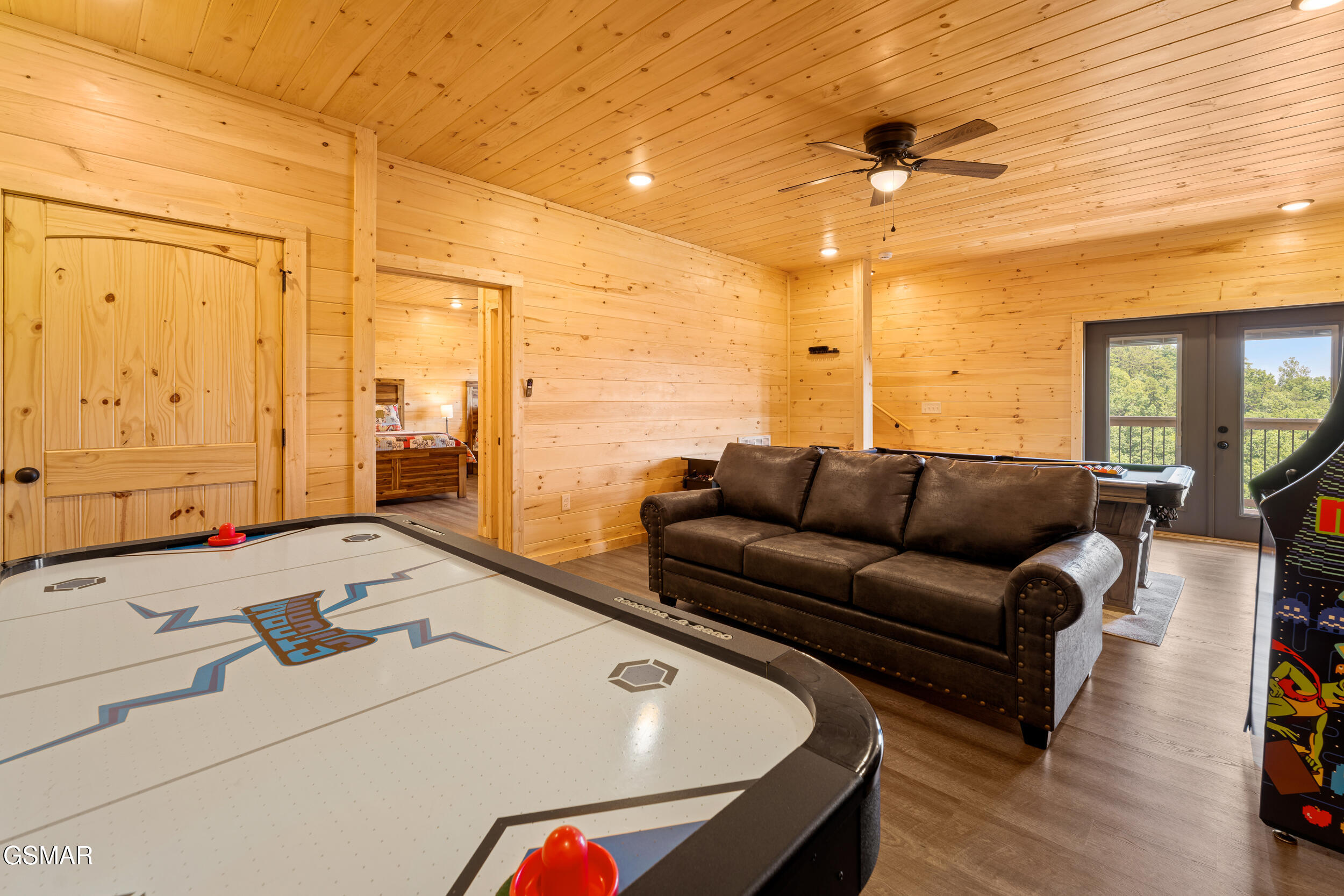 812 Peak Lp Way Pigeon Forge TN 37862