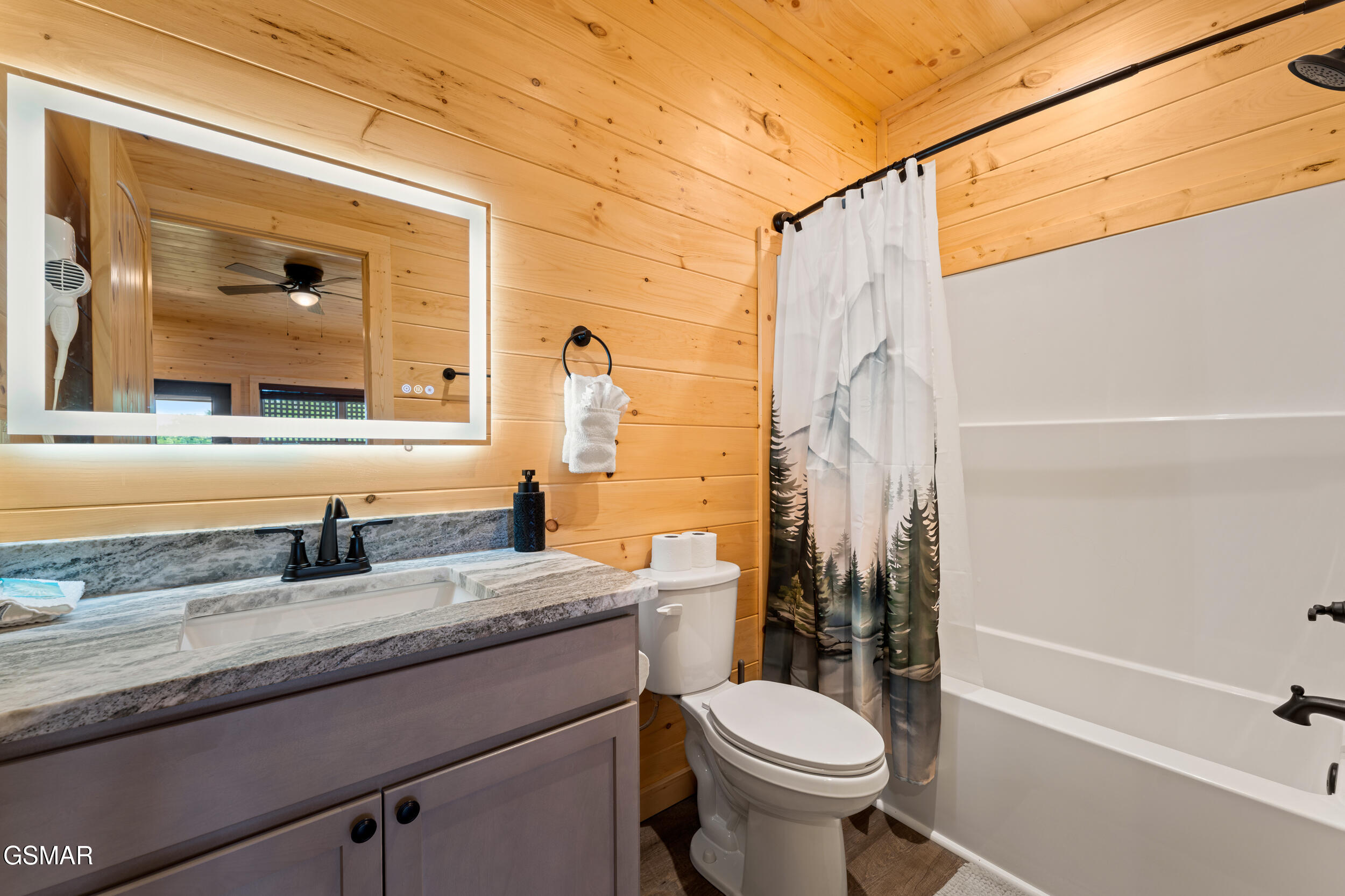 812 Peak Lp Way Pigeon Forge TN 37862