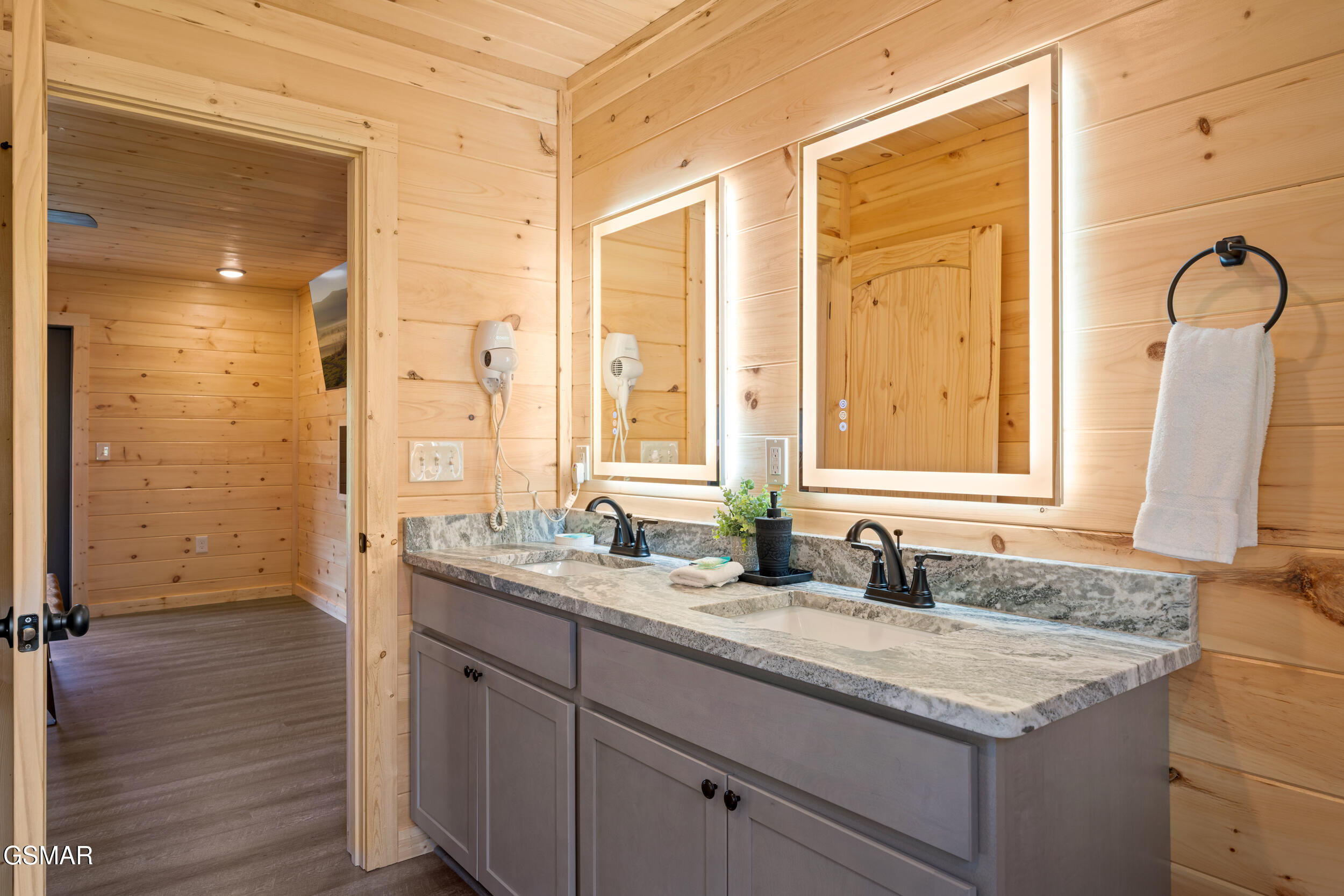 812 Peak Lp Way Pigeon Forge TN 37862