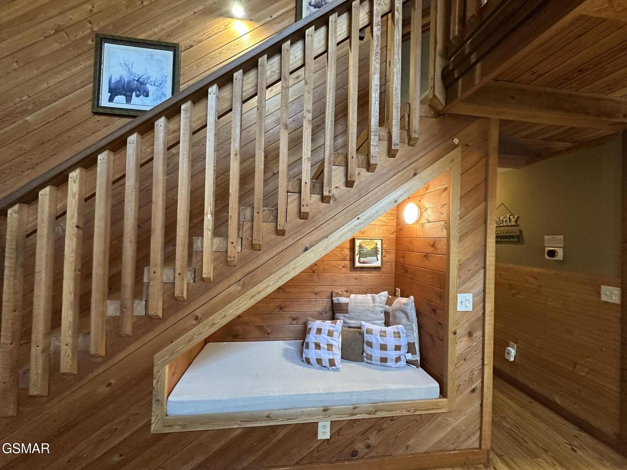210 S Smoky Mountain Way Sevierville TN 37876