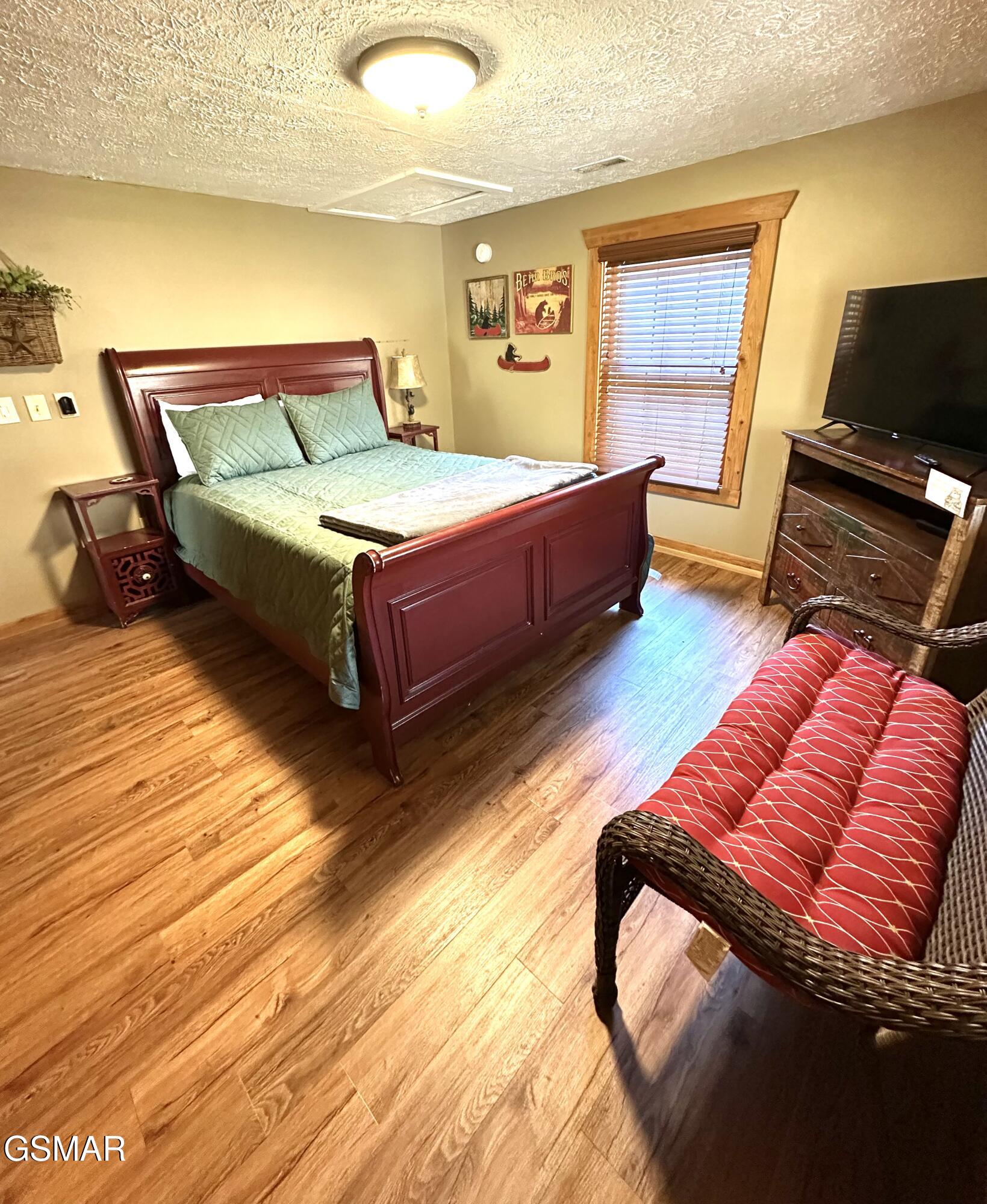 210 S Smoky Mountain Way Sevierville TN 37876