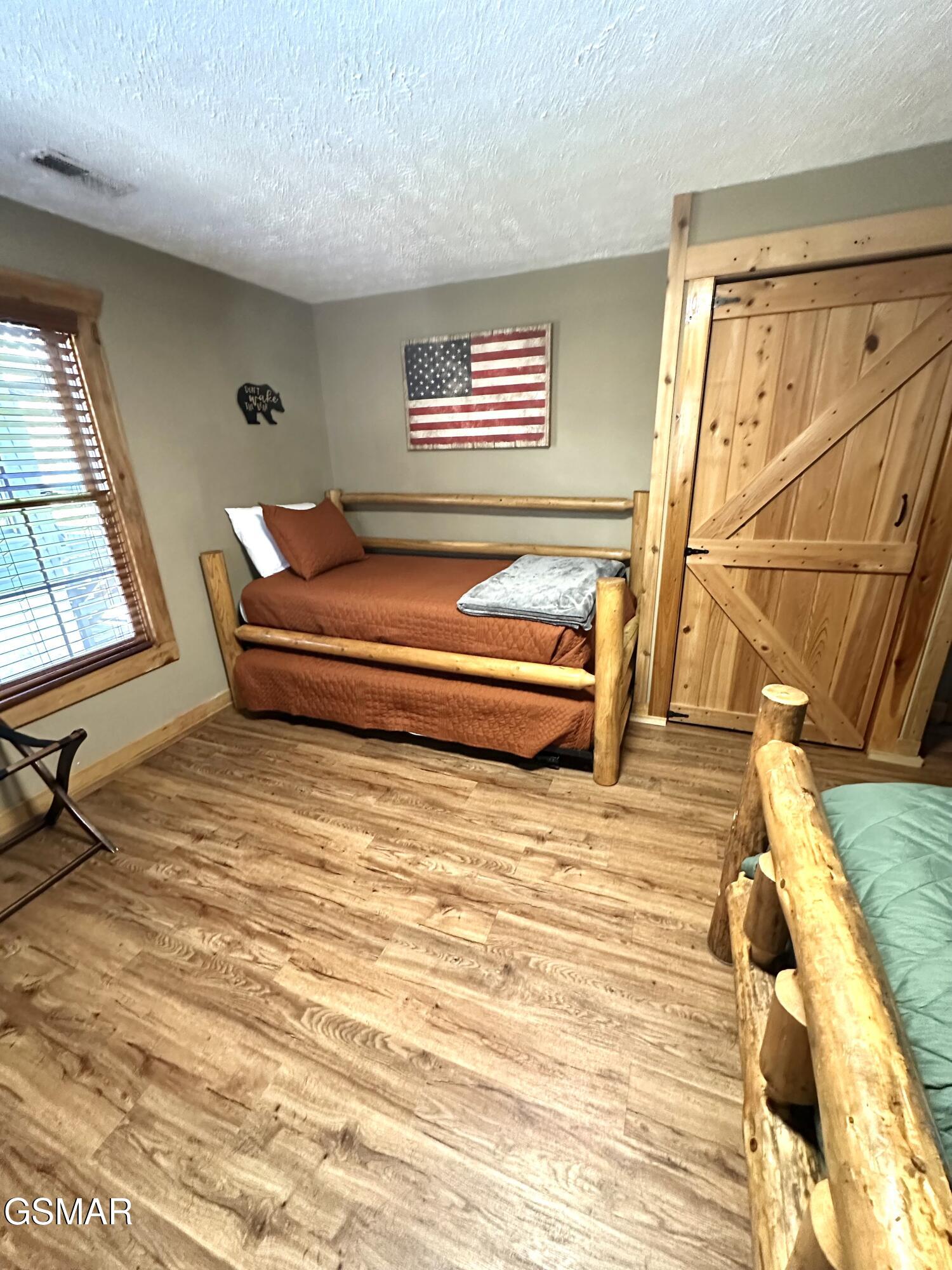 210 S Smoky Mountain Way Sevierville TN 37876