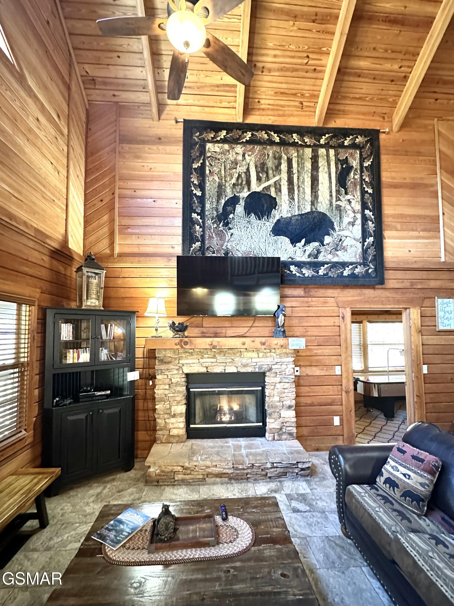 210 S Smoky Mountain Way Sevierville TN 37876