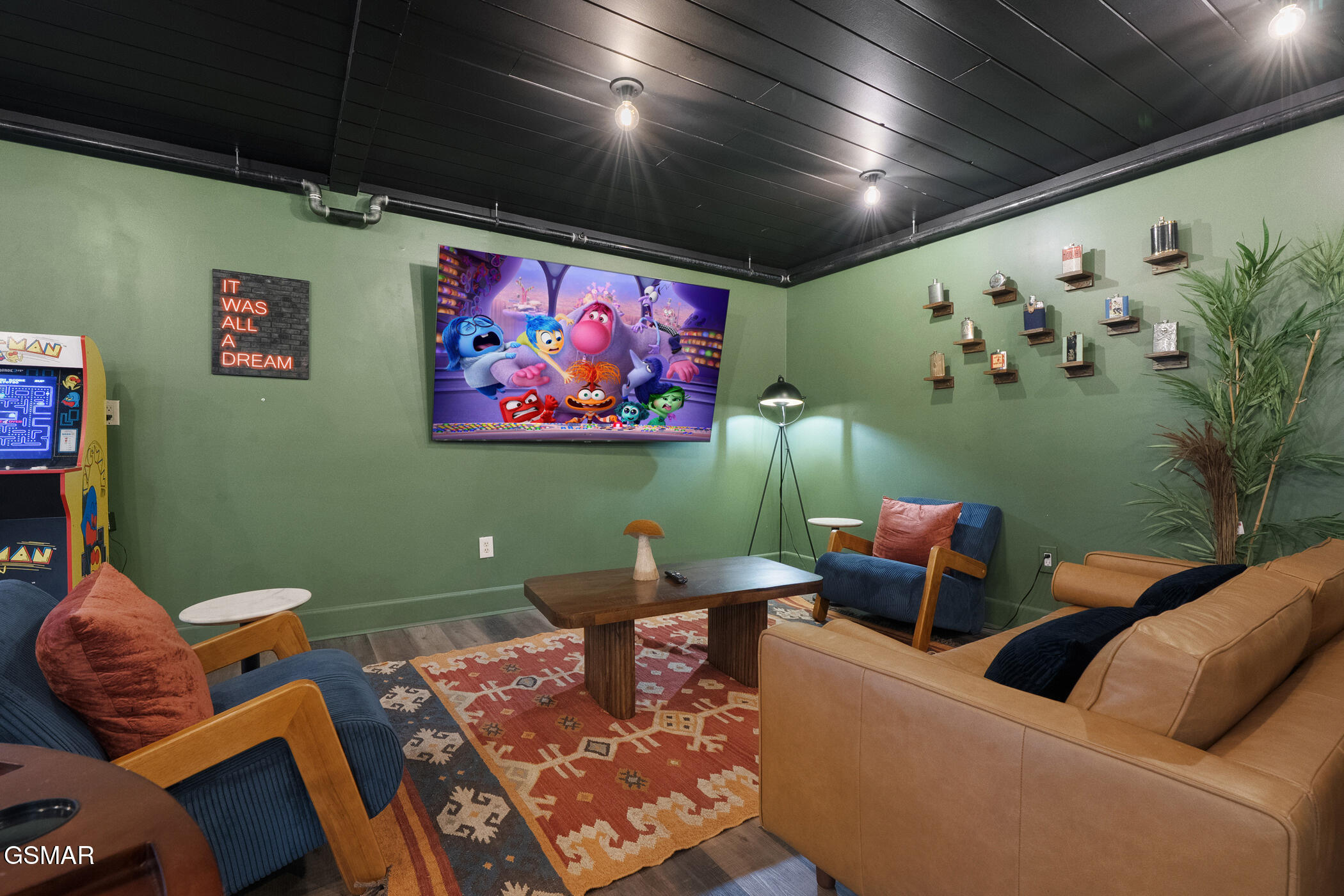 1887 Bluff Mountain Road Sevierville TN 37876