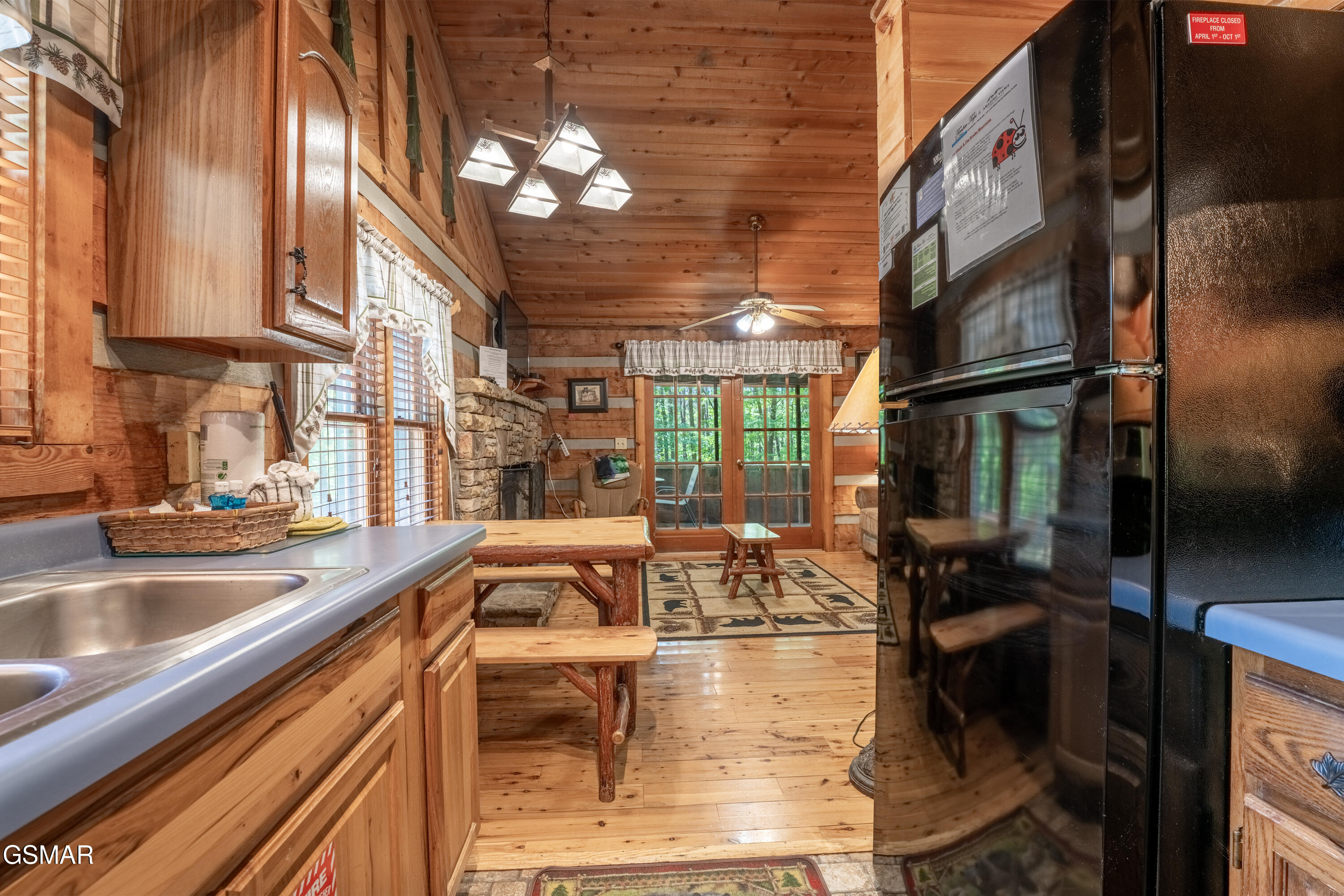 1510 Ridgecrest Drive Sevierville TN 37876
