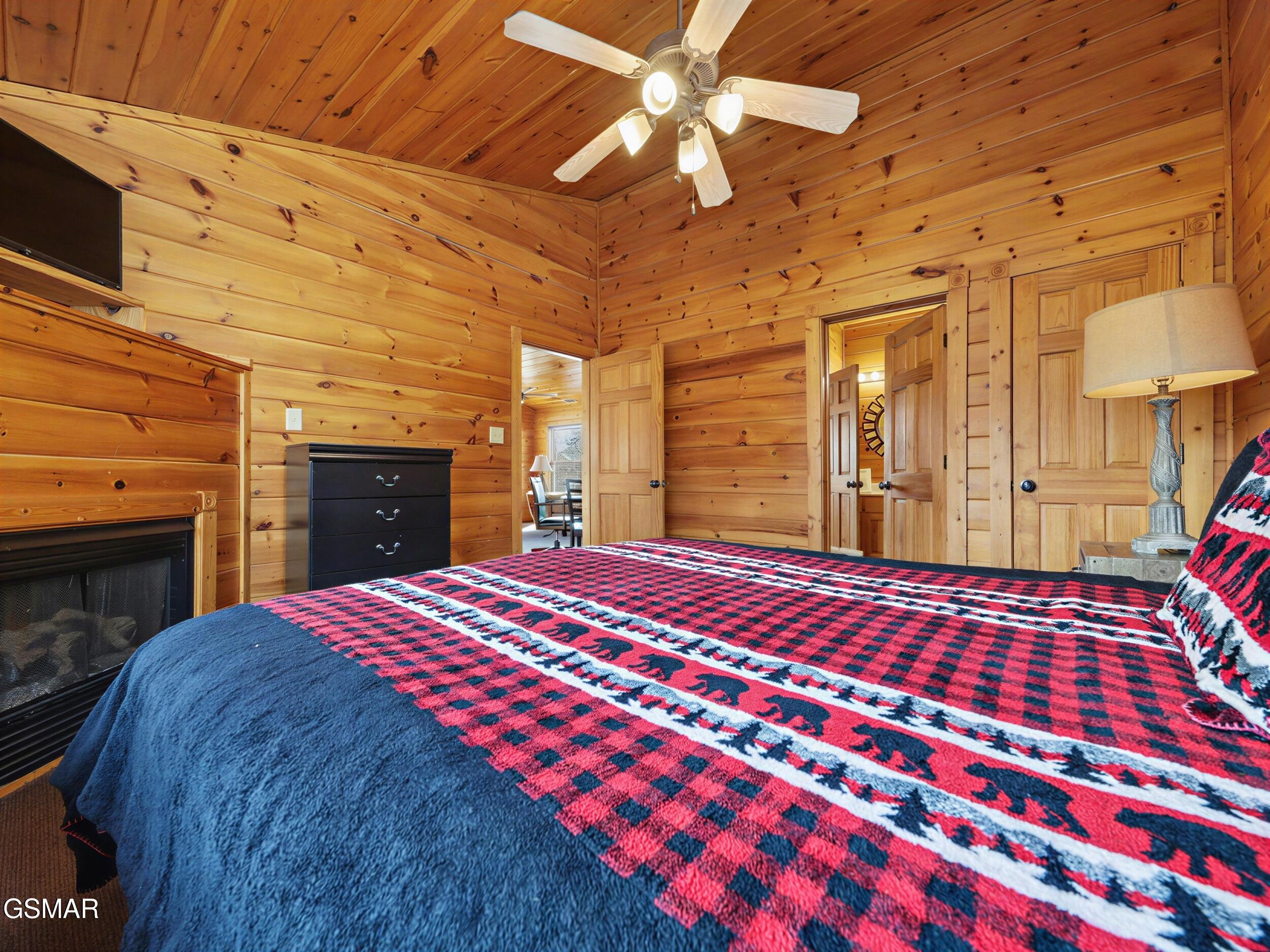 727 Mountain Stream Way Gatlinburg TN 37738