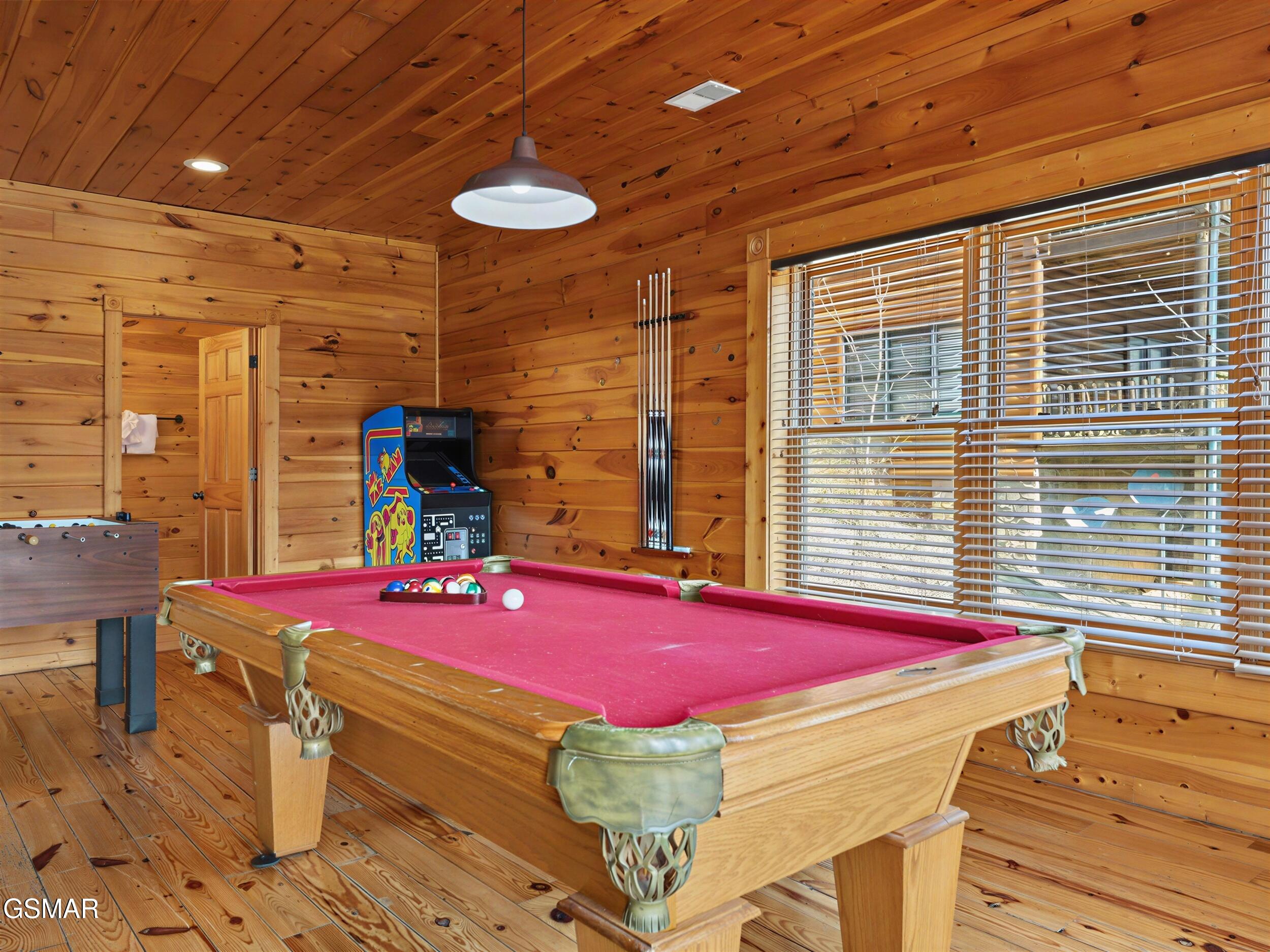 727 Mountain Stream Way Gatlinburg TN 37738