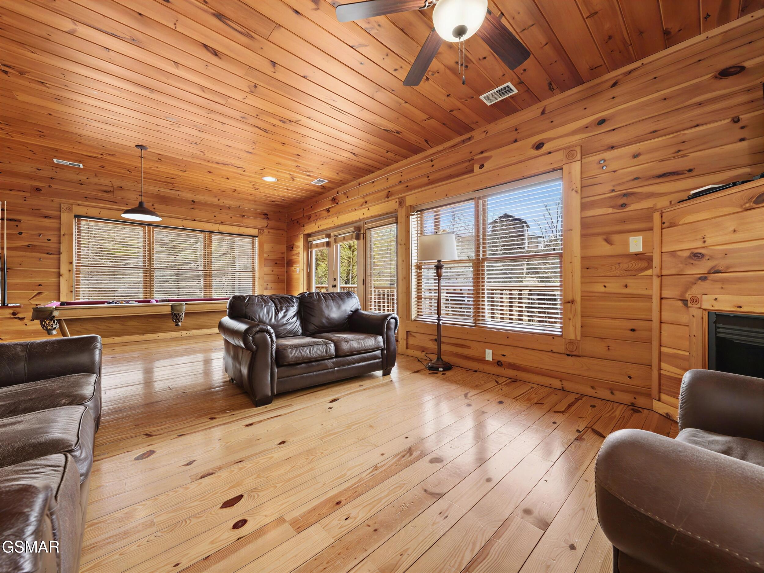 727 Mountain Stream Way Gatlinburg TN 37738