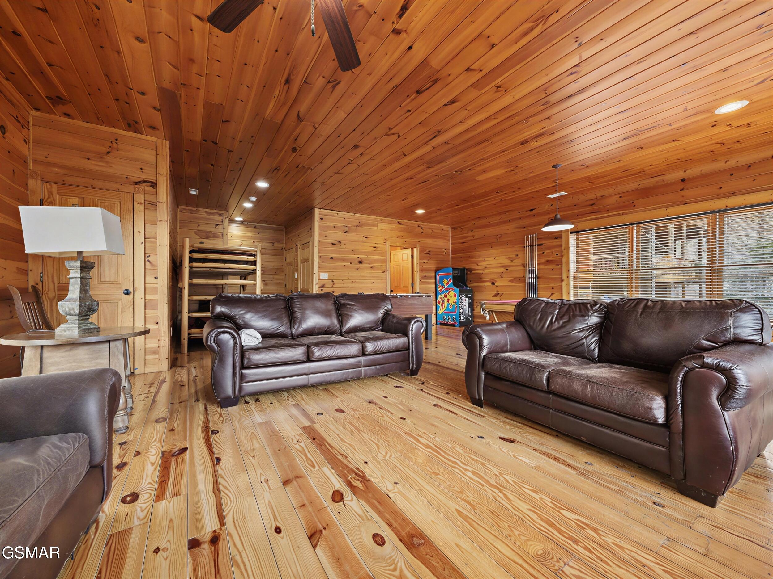 727 Mountain Stream Way Gatlinburg TN 37738