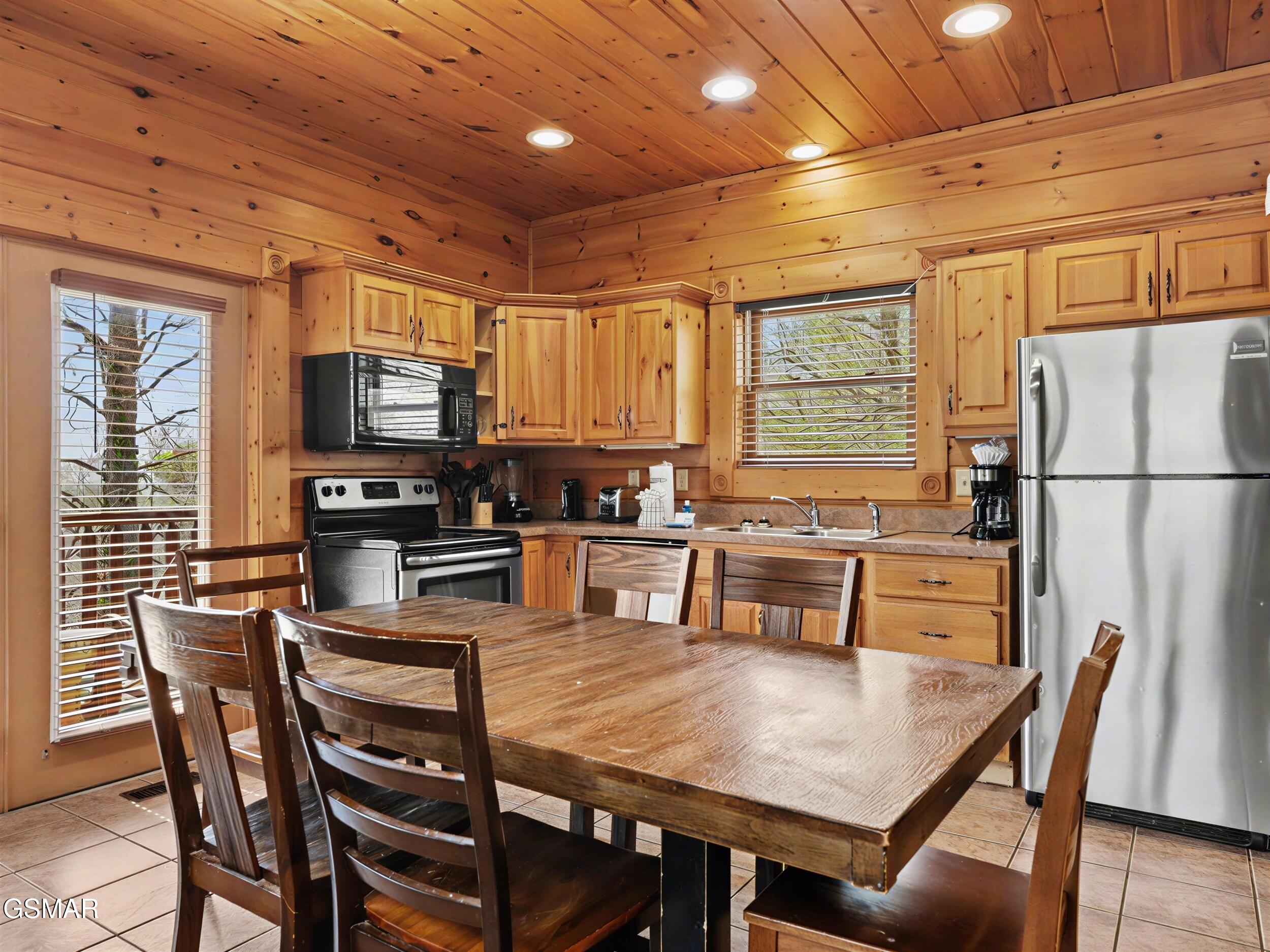 727 Mountain Stream Way Gatlinburg TN 37738