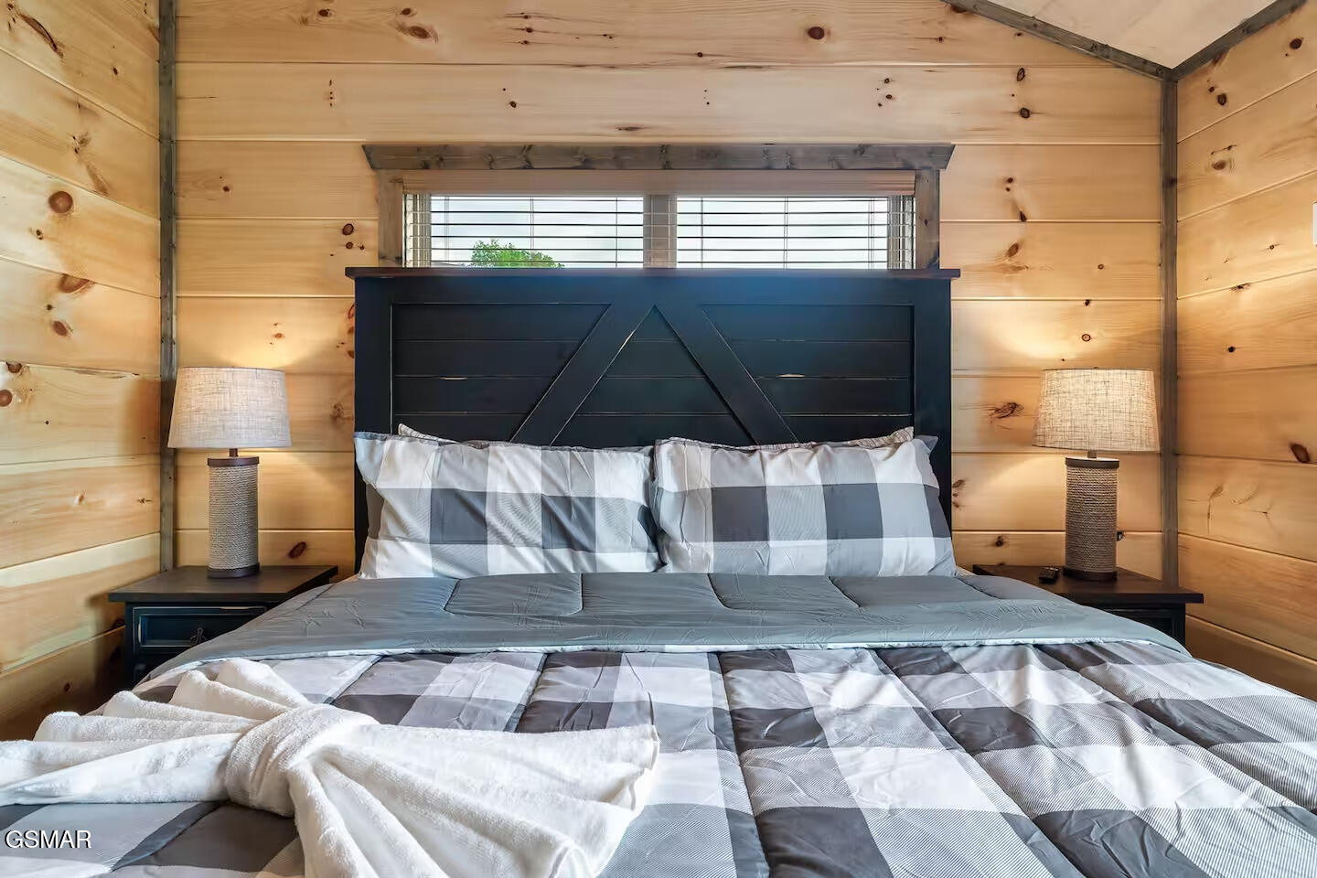 1654 Veterans Boulevard Sevierville TN 37876