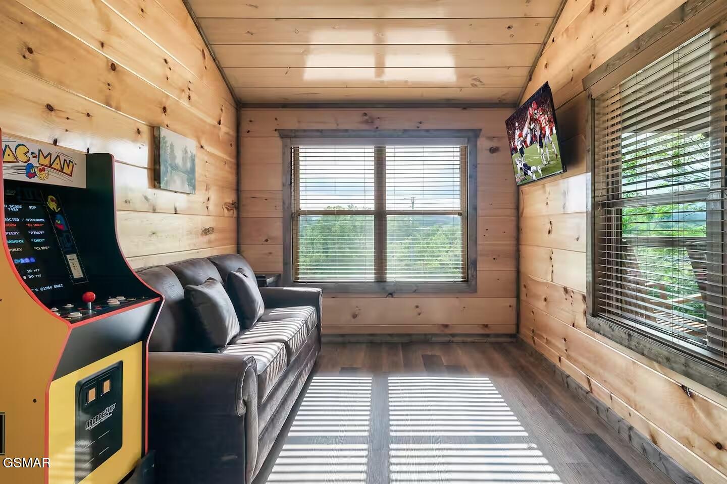 1654 Veterans Boulevard Sevierville TN 37876