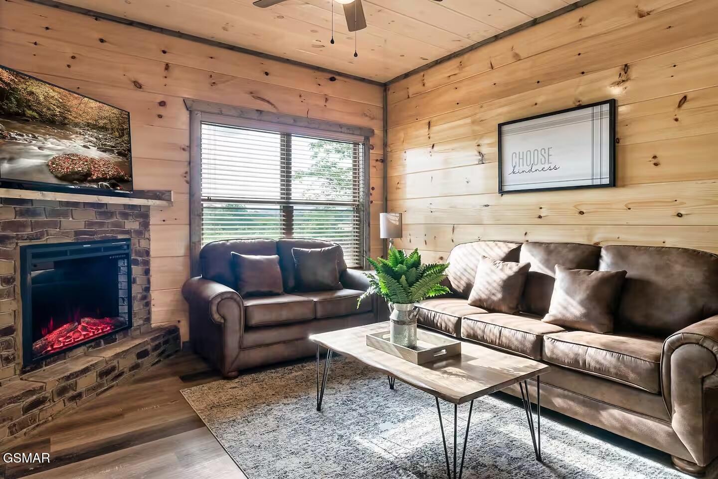 1654 Veterans Boulevard Sevierville TN 37876