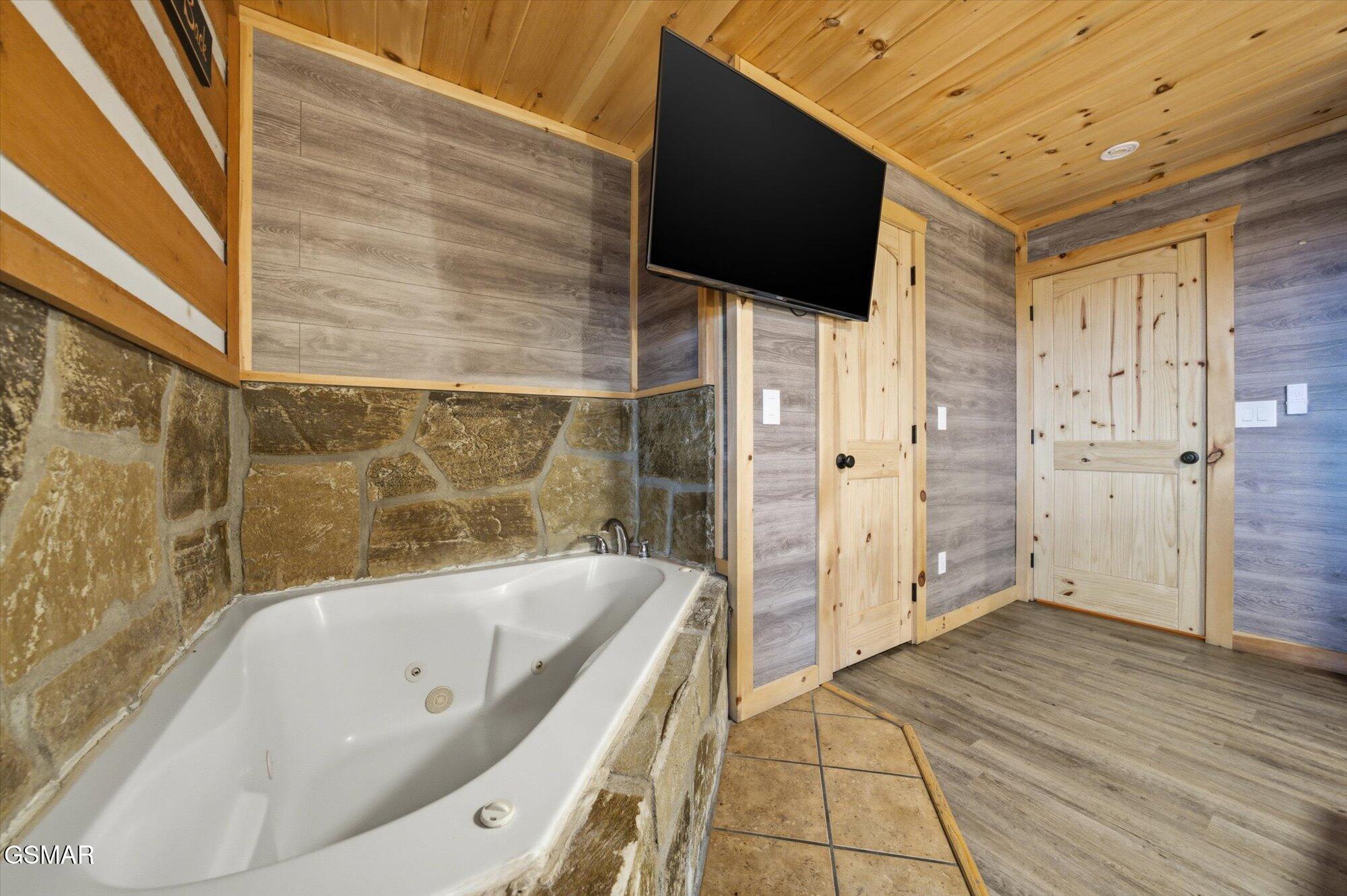 2037 Mccarter Drive Sevierville TN 37862